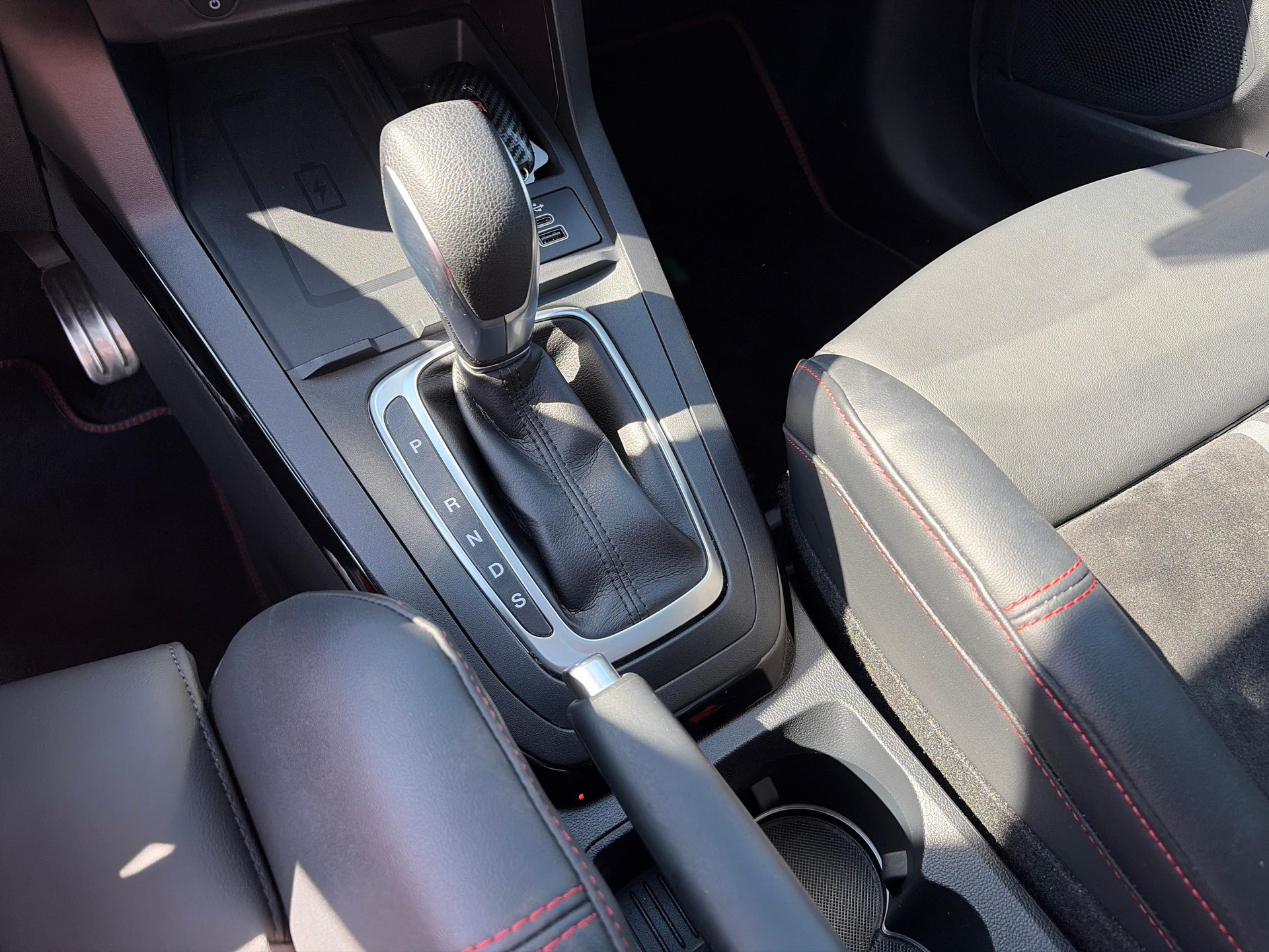 FORD Puma 1.0 EcoB Hybrid 160 ST-image-17