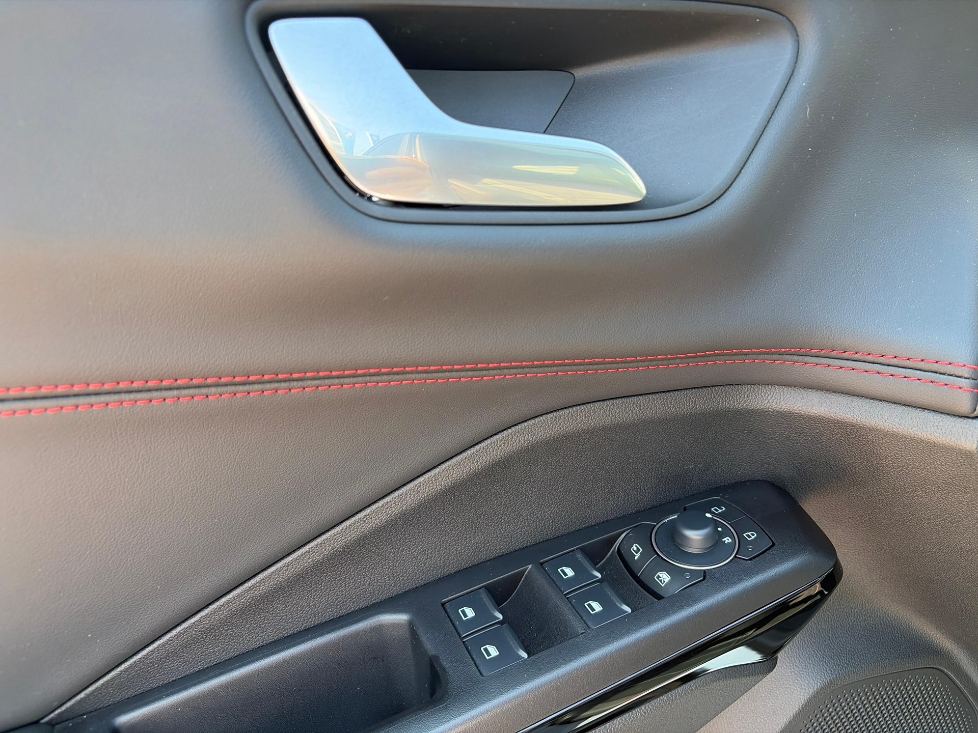 FORD Puma 1.0 EcoB Hybrid 160 ST-image-9