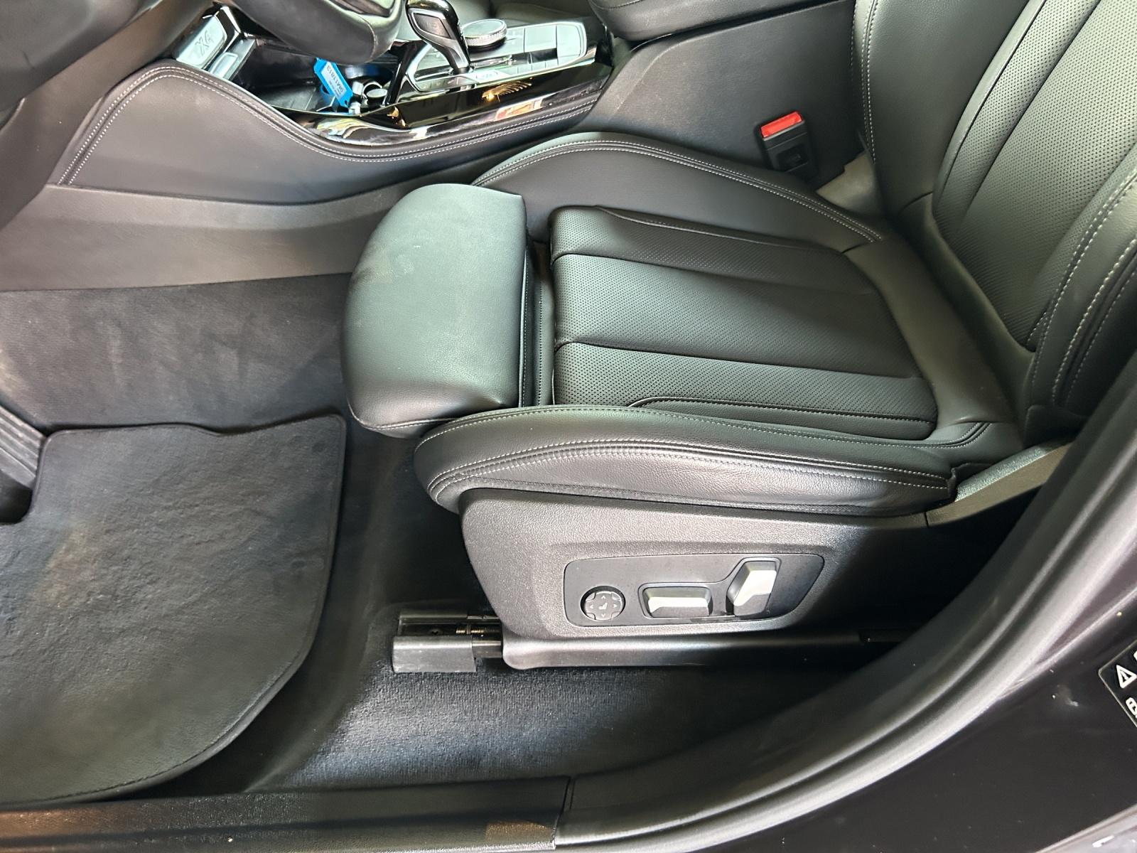 BMW X4 30i xDrive SAG-image-16