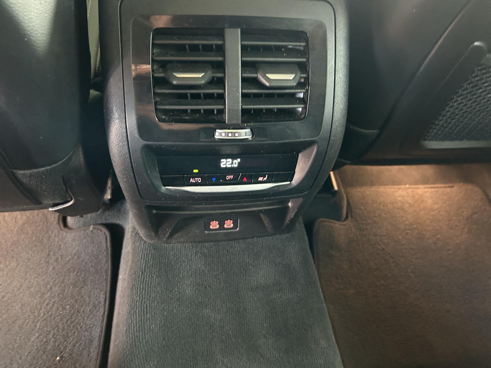 BMW X4 30i xDrive SAG-image-22