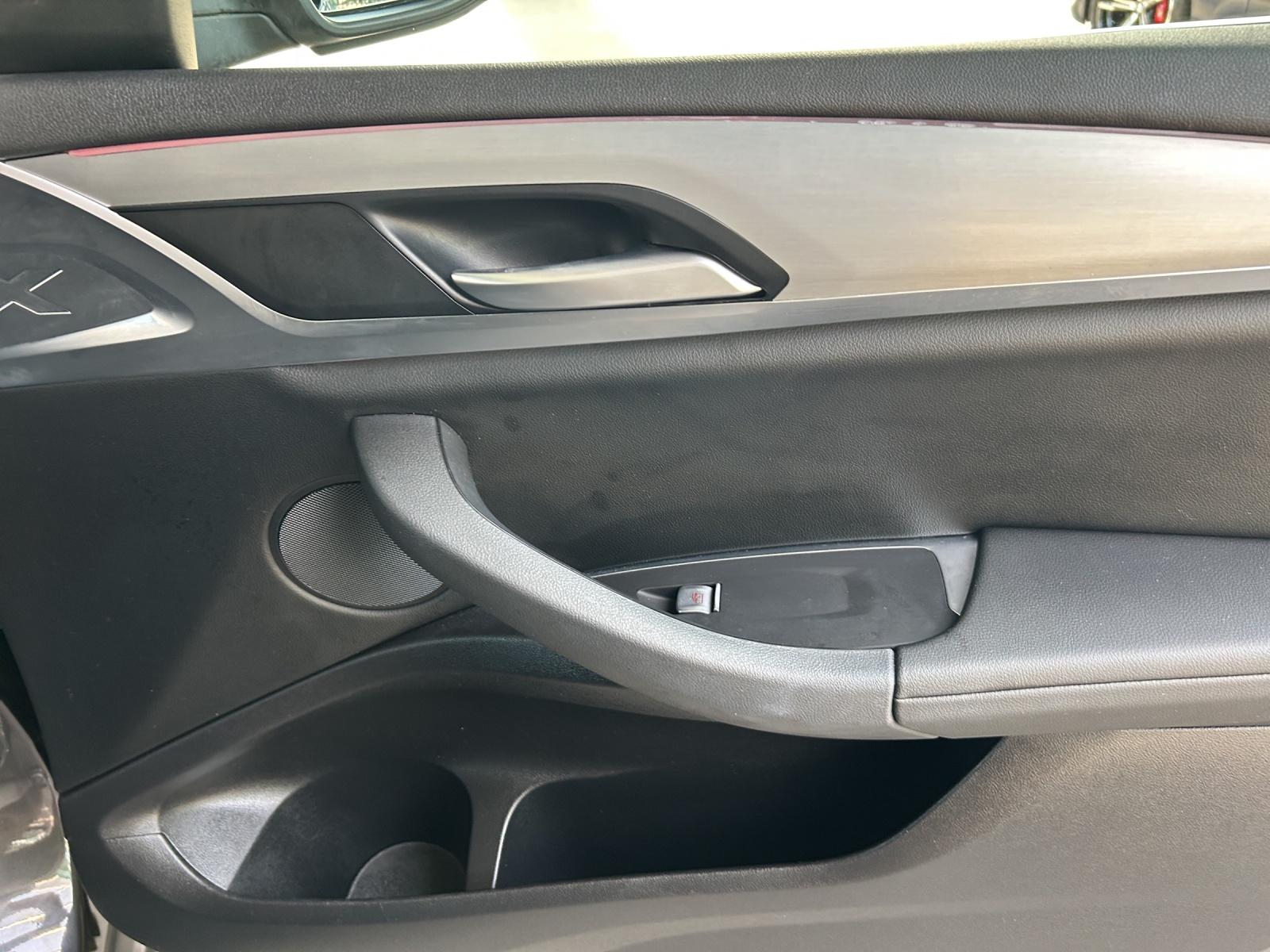 BMW X4 30i xDrive SAG-image-24
