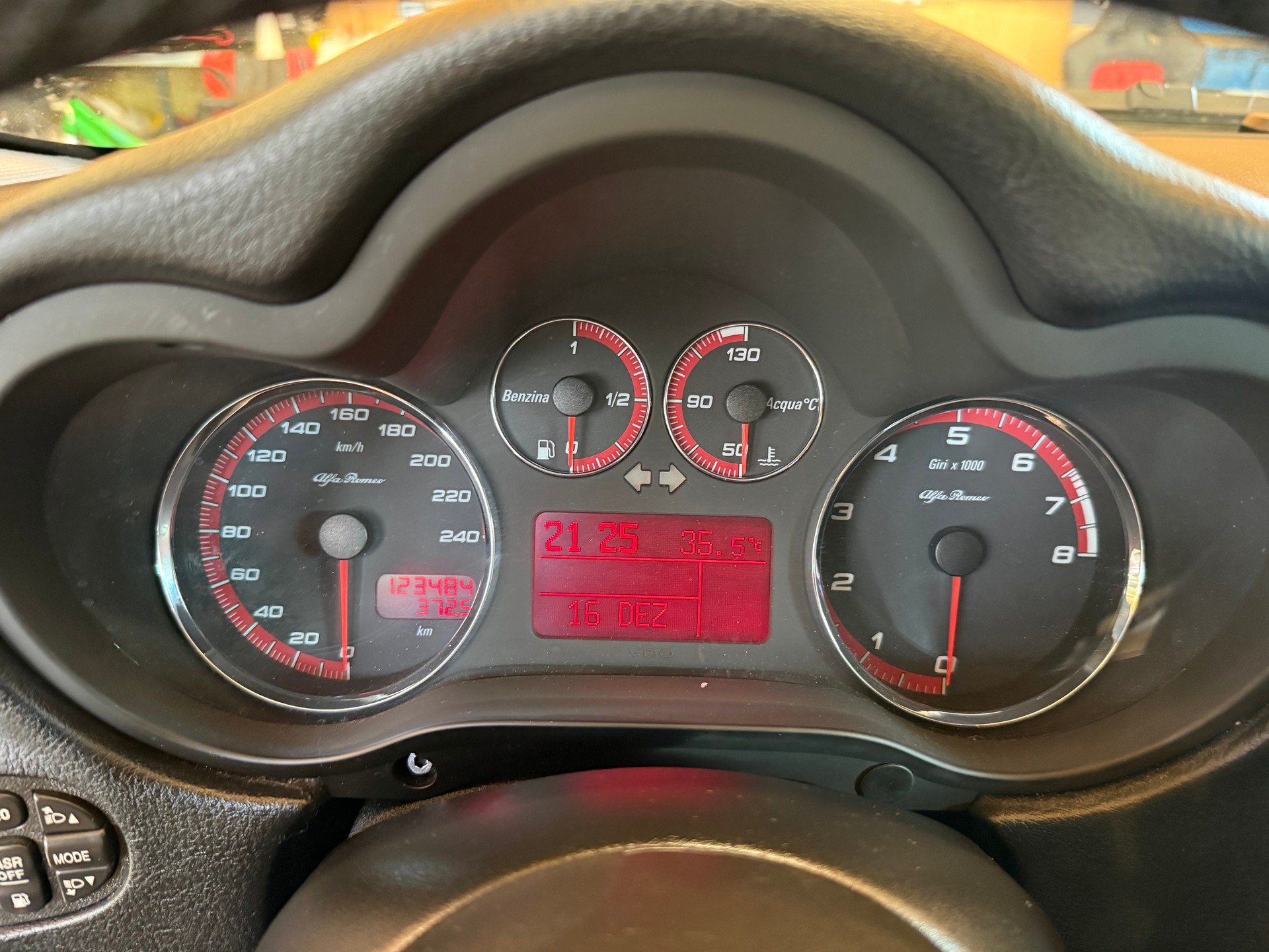 ALFA ROMEO GT 2.0 JTS Black Line-image-7
