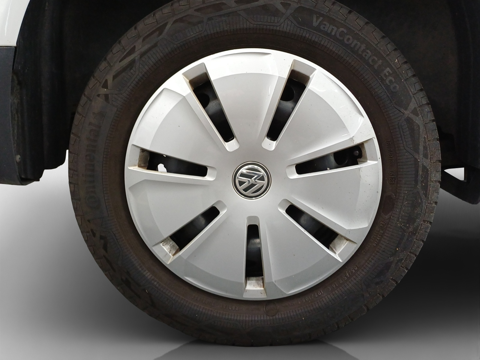 VW T6.1 2.0 TDI-image-15