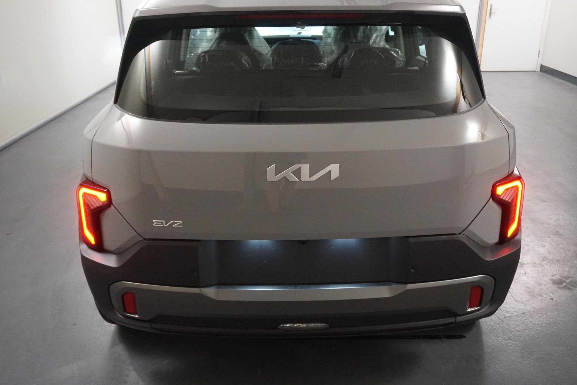 KIA EV2 61 kWh Air-image-4
