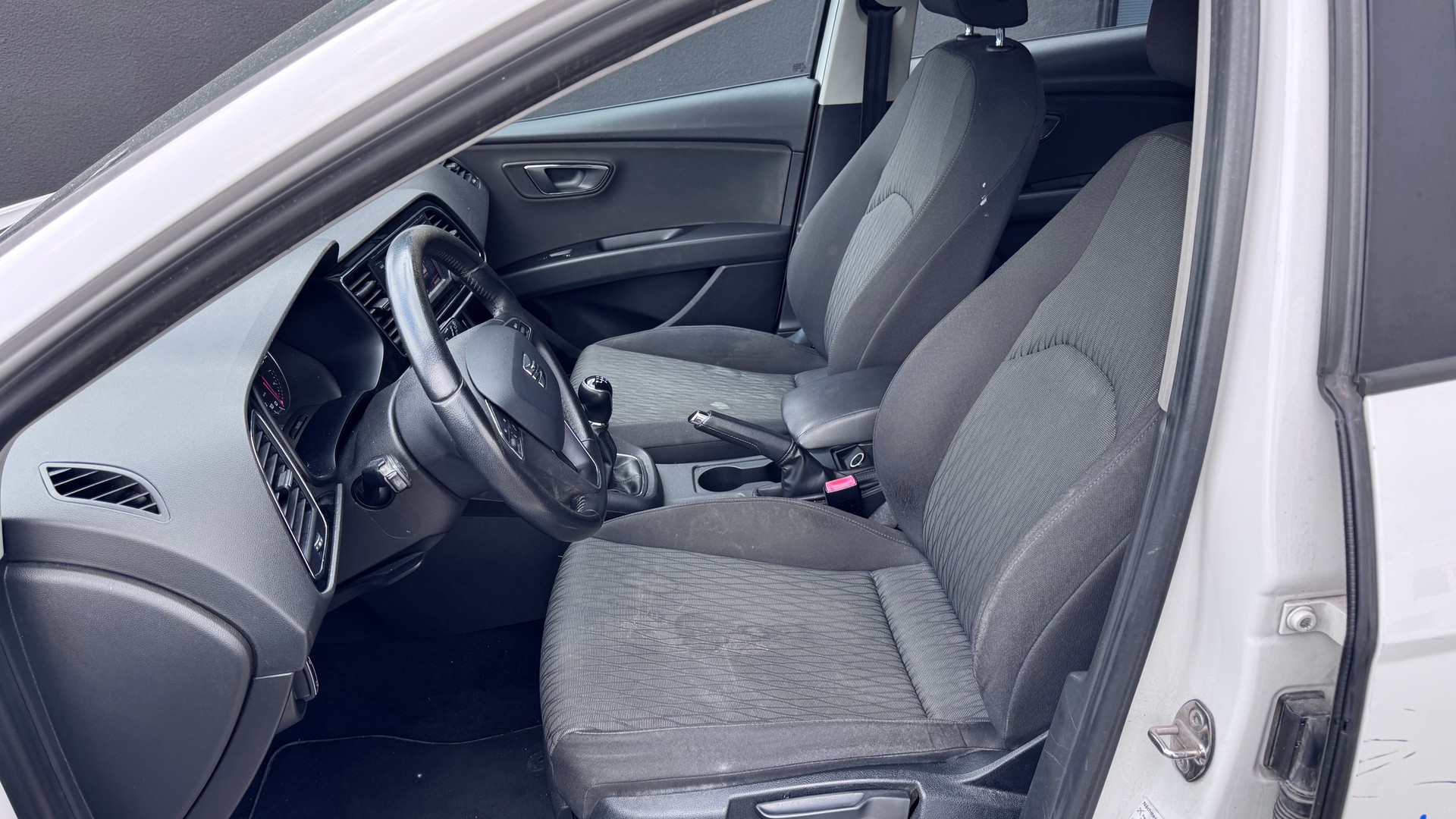 SEAT Leon ST 1.4 TSI Style-image-7
