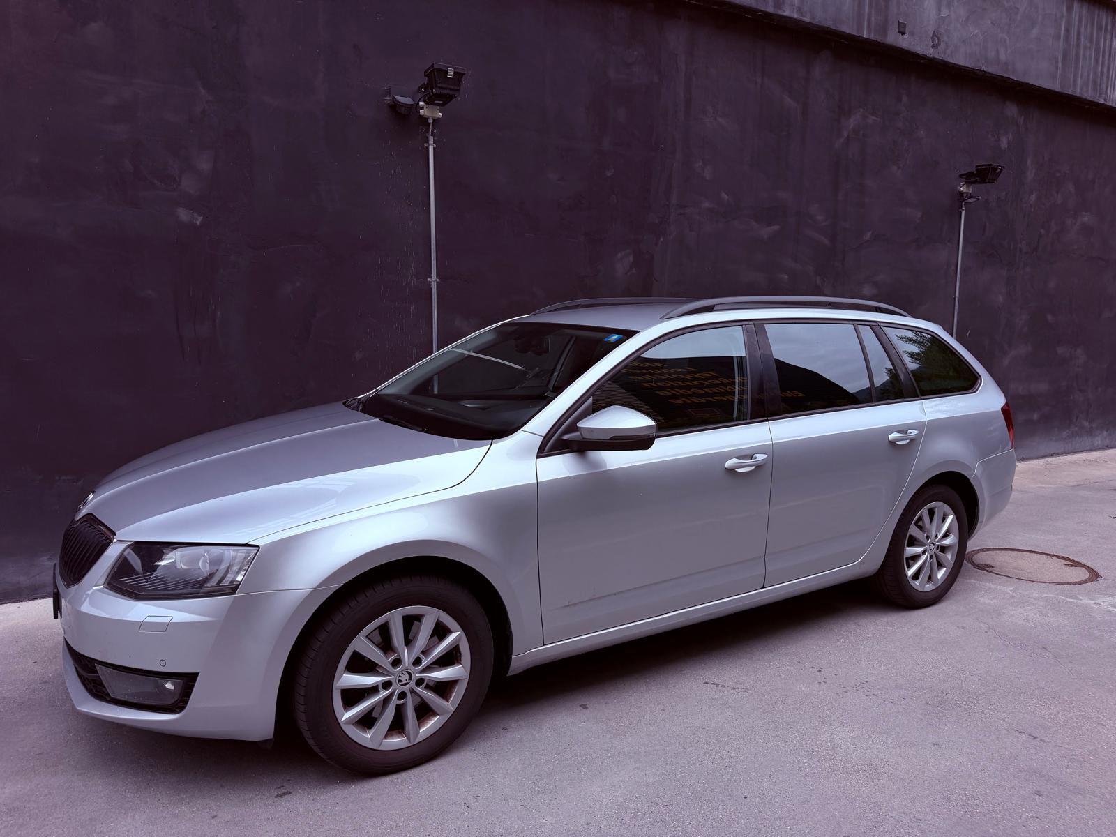 SKODA Octavia Combi 2.0 TDI Ambition 4x4 DSG-image-5