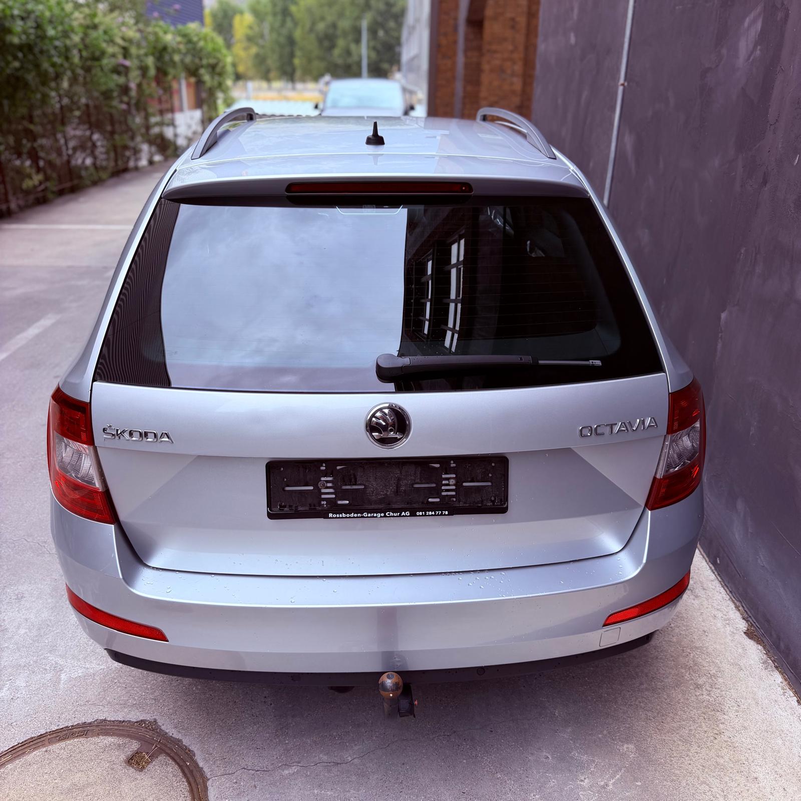 SKODA Octavia Combi 2.0 TDI Ambition 4x4 DSG-image-7