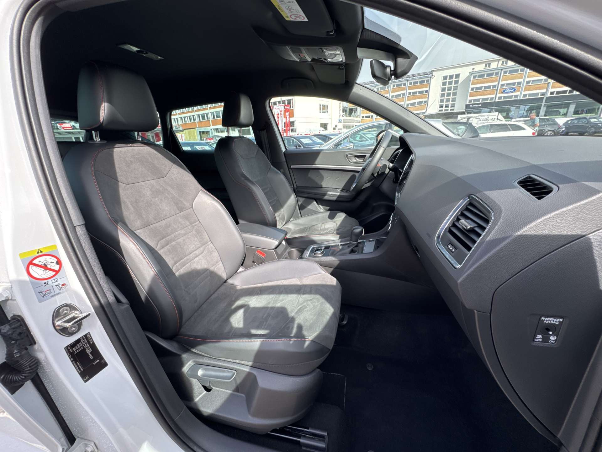 SEAT Ateca 2.0 TDi CR FR-Line DSG-Automat-image-12