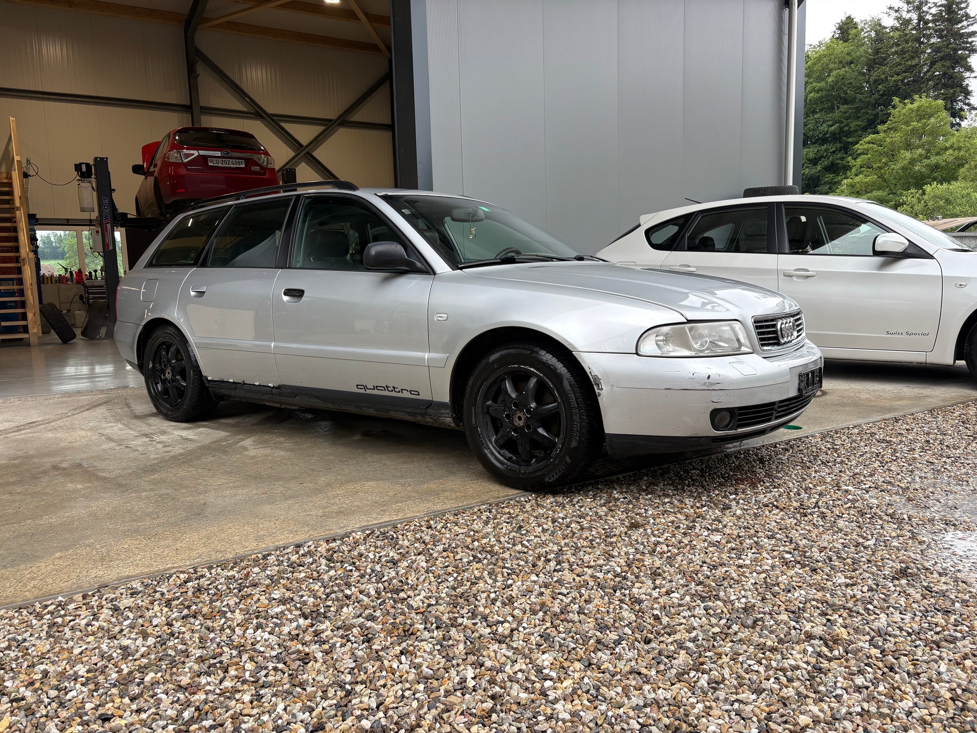 AUDI A4 Avant 2.4 quattro Advance
