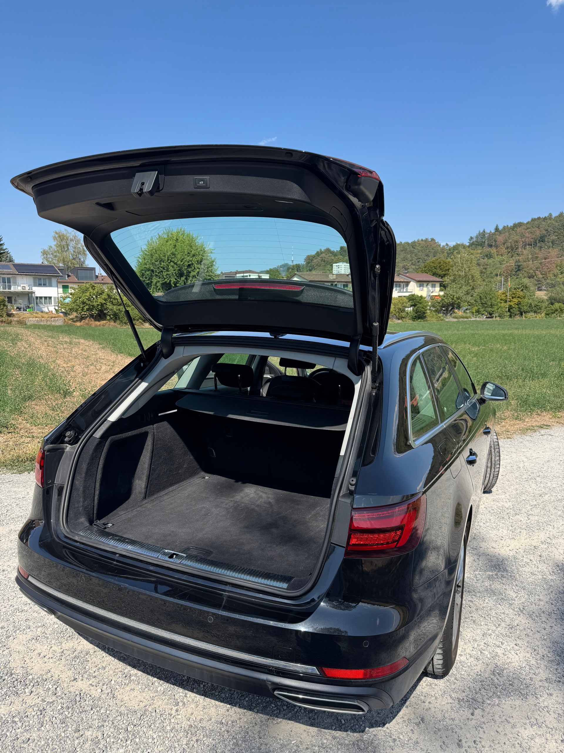 AUDI Audi A4 AV 40 TDI qu.-image-4