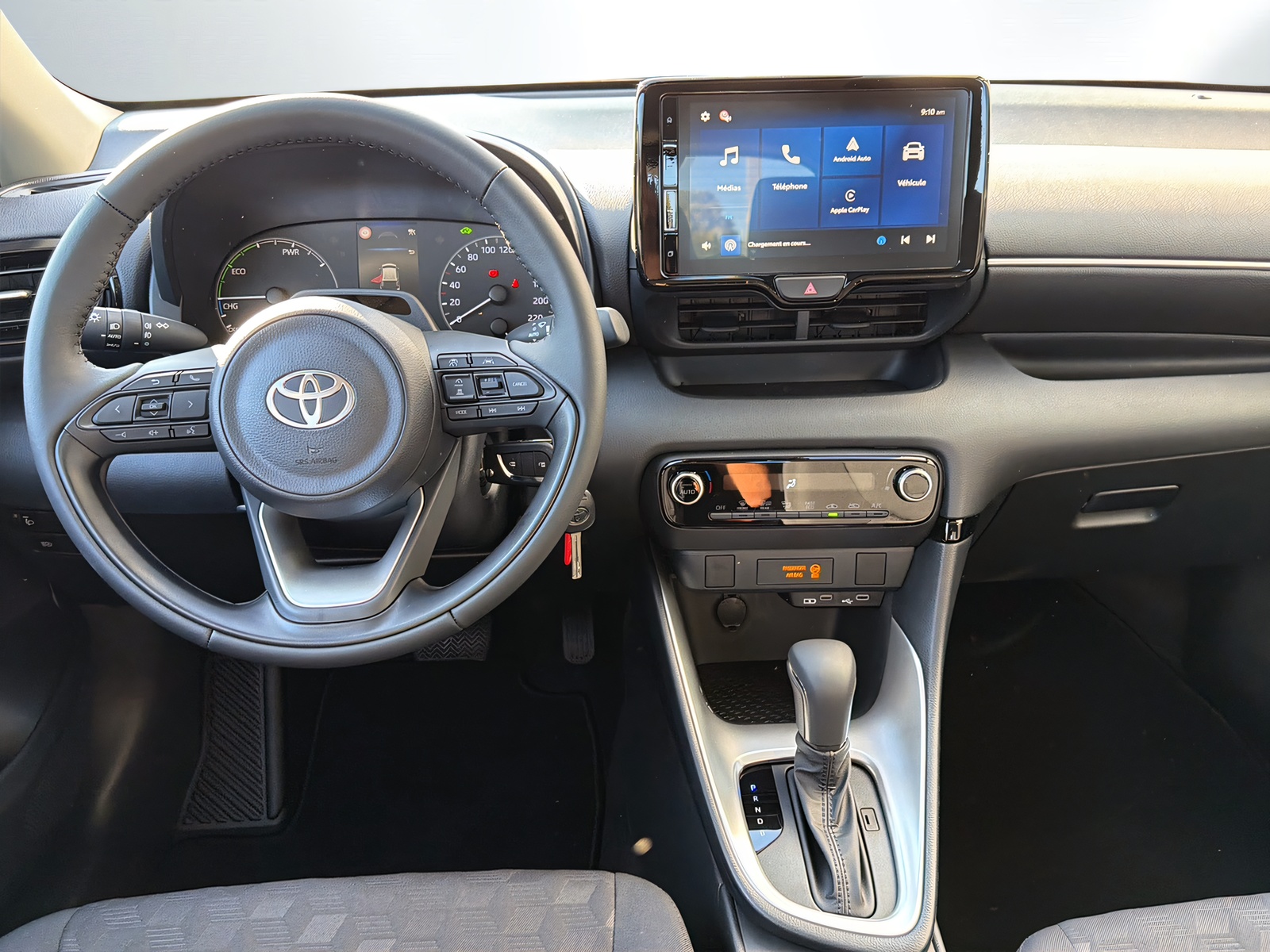 TOYOTA Yaris 1.5 Comfort e-CVT-image-5