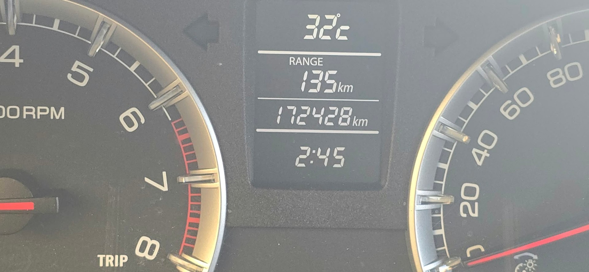 SUZUKI Swift 1.2i 16V GL 4x4-image-12
