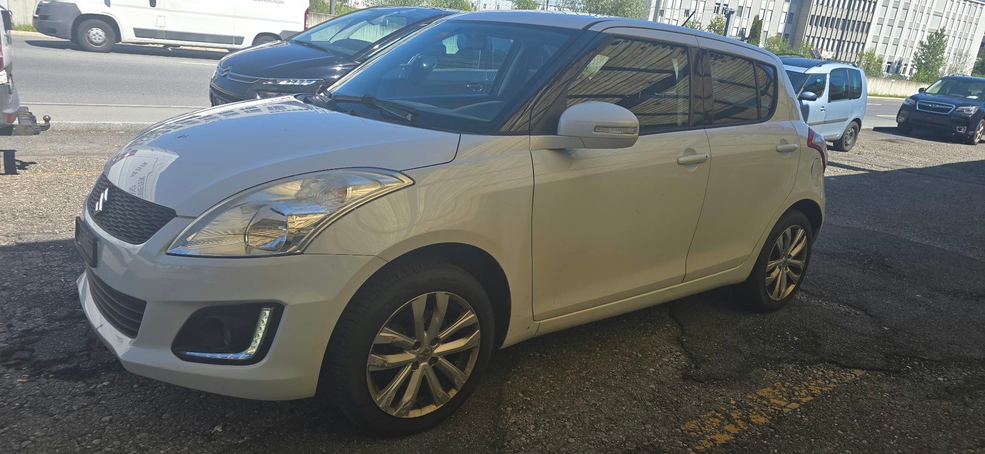 SUZUKI Swift 1.2i 16V GL 4x4-image-4