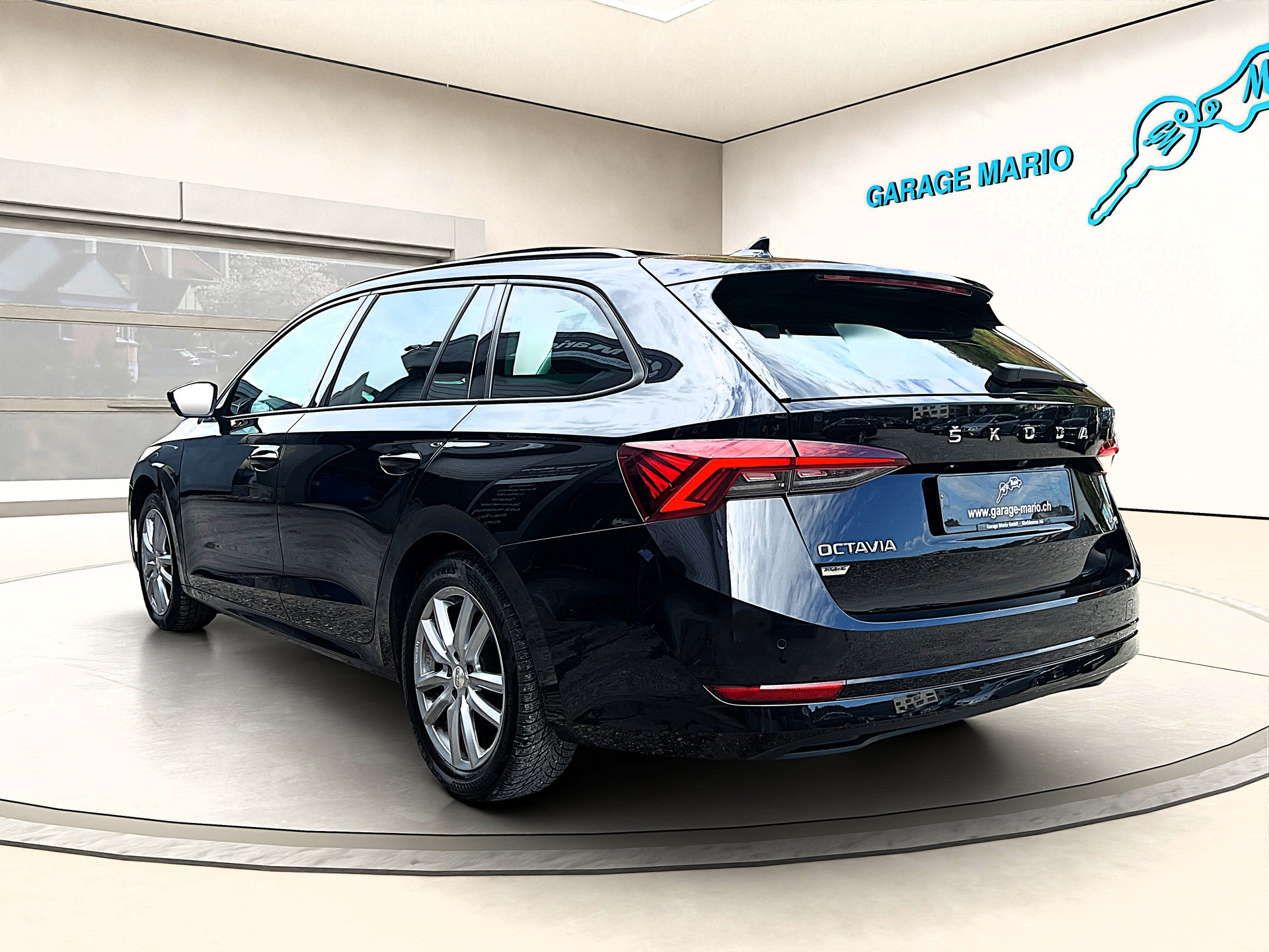 SKODA Octavia Combi❗TOP-AUSSTATTUNG❗2.0 TSI Style DSG 4x4 ✅CH-Fahrzeug & Frisch ab Service und 8-fach bereift auf ALU✅-image-6