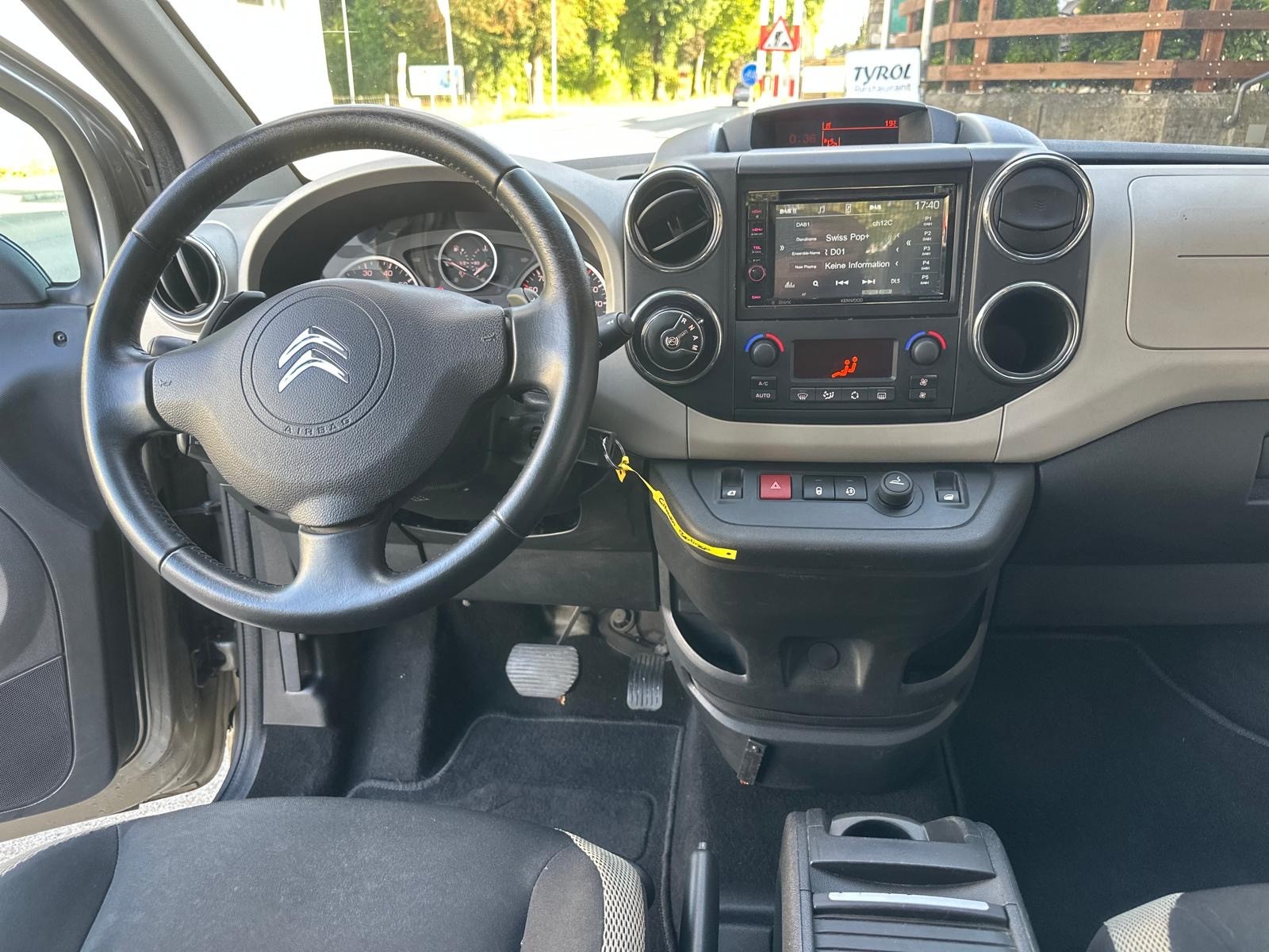 CITROEN Berlingo 1.6 e-HDi Rossignol EGS6-image-7