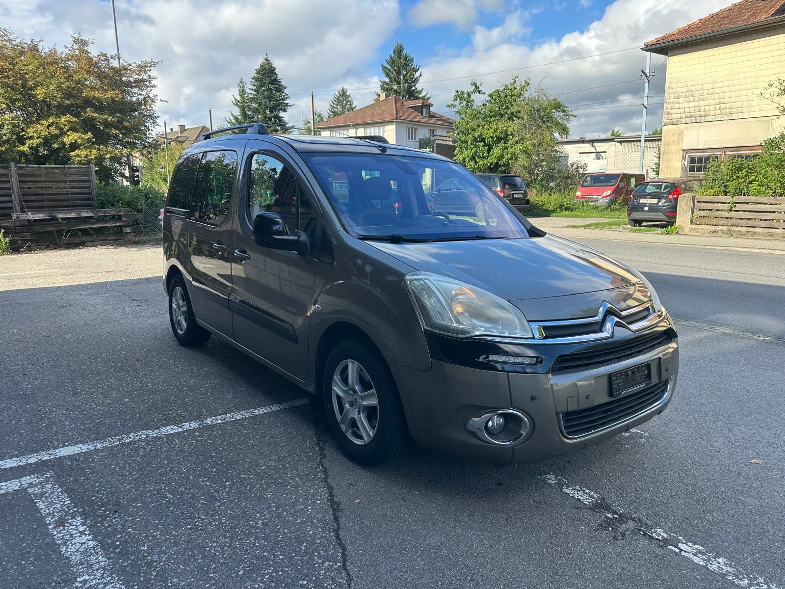 CITROEN Berlingo 1.6 e-HDi Rossignol EGS6-image-0