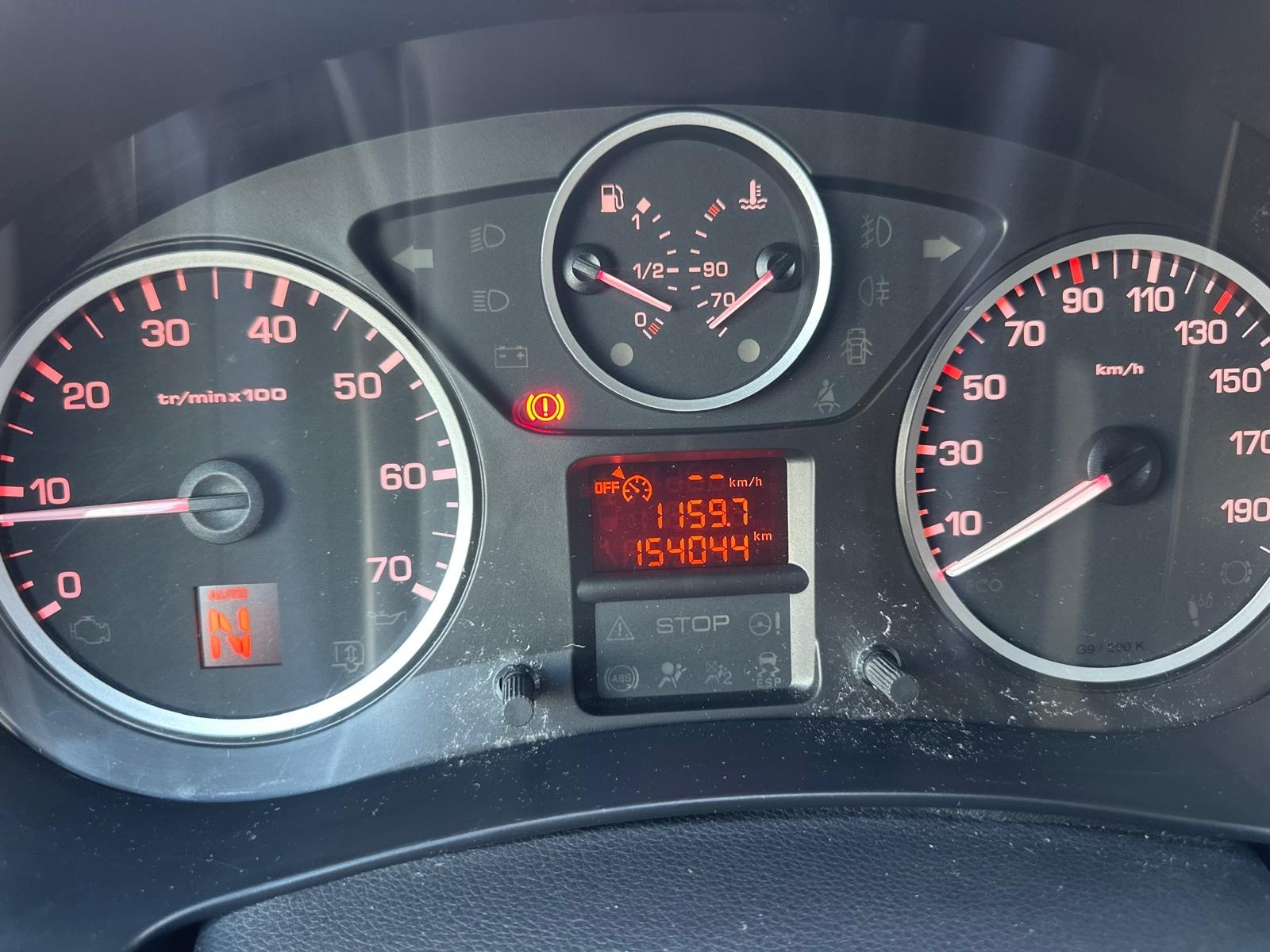 CITROEN Berlingo 1.6 e-HDi Rossignol EGS6-image-12