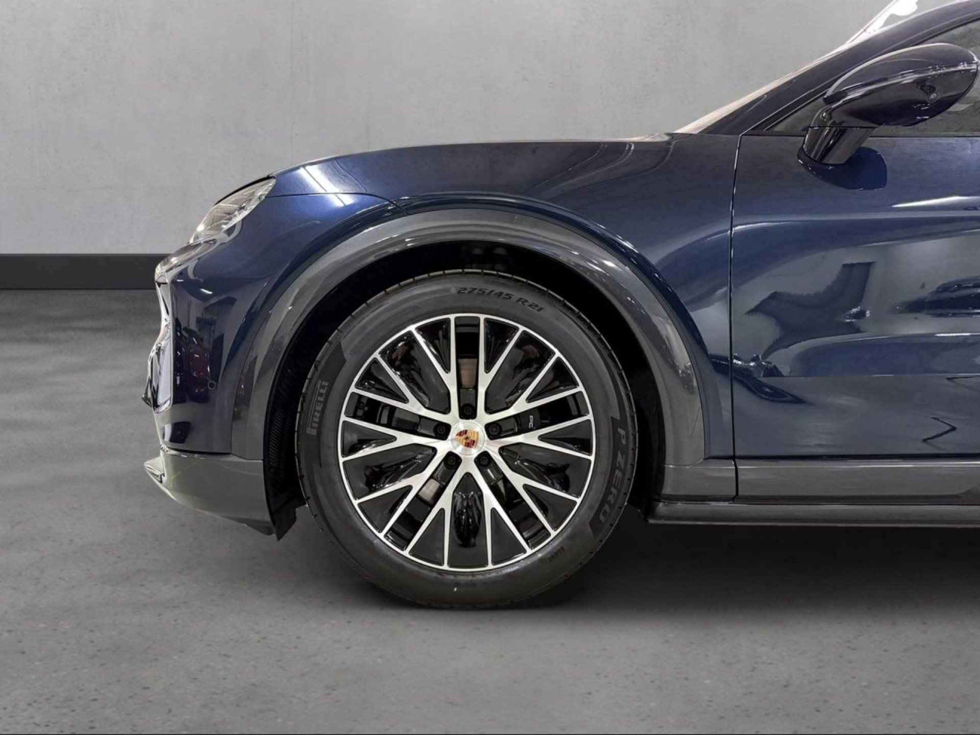 PORSCHE Cayenne Electric-image-9