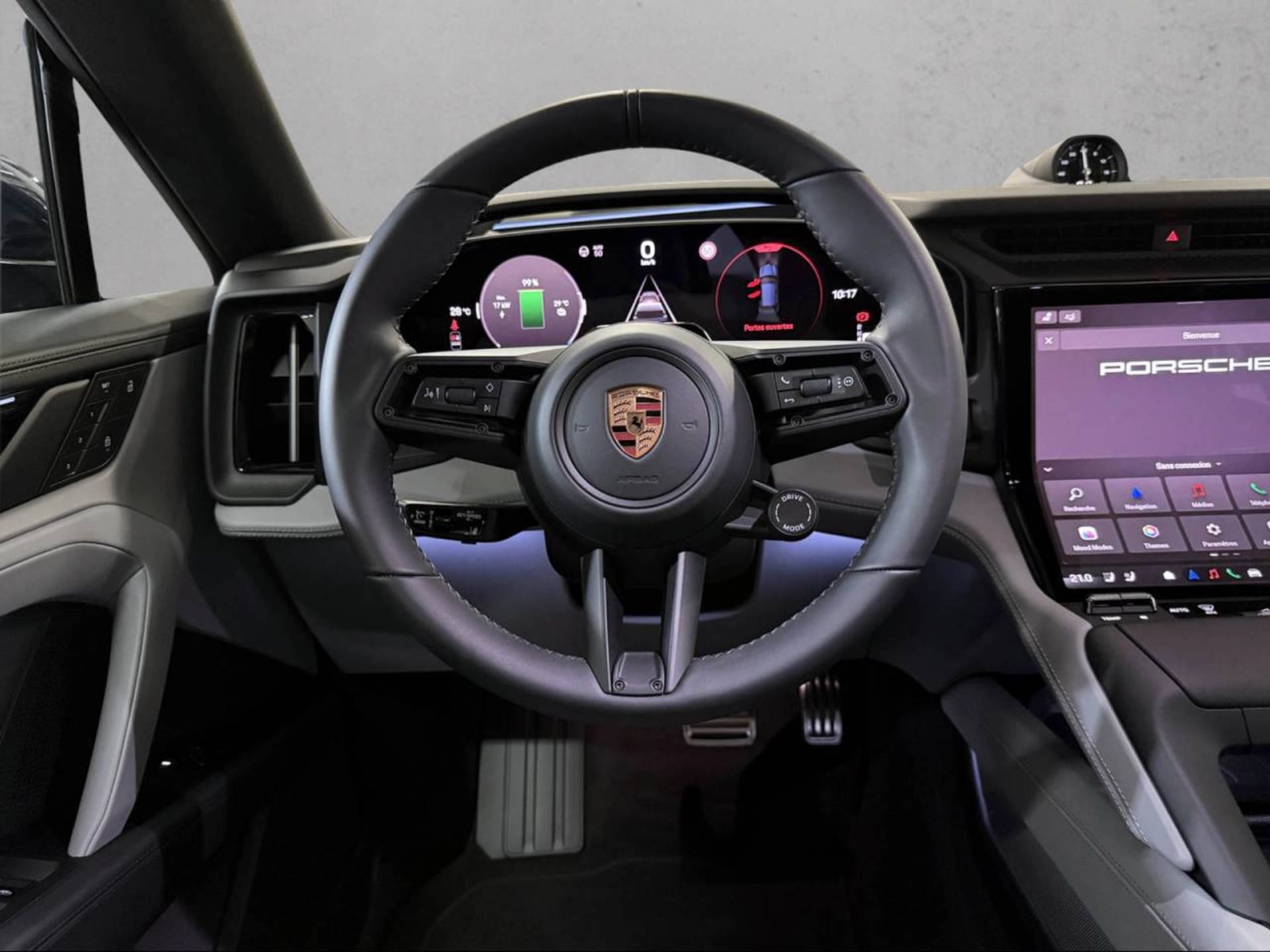 PORSCHE Cayenne Electric-image-10