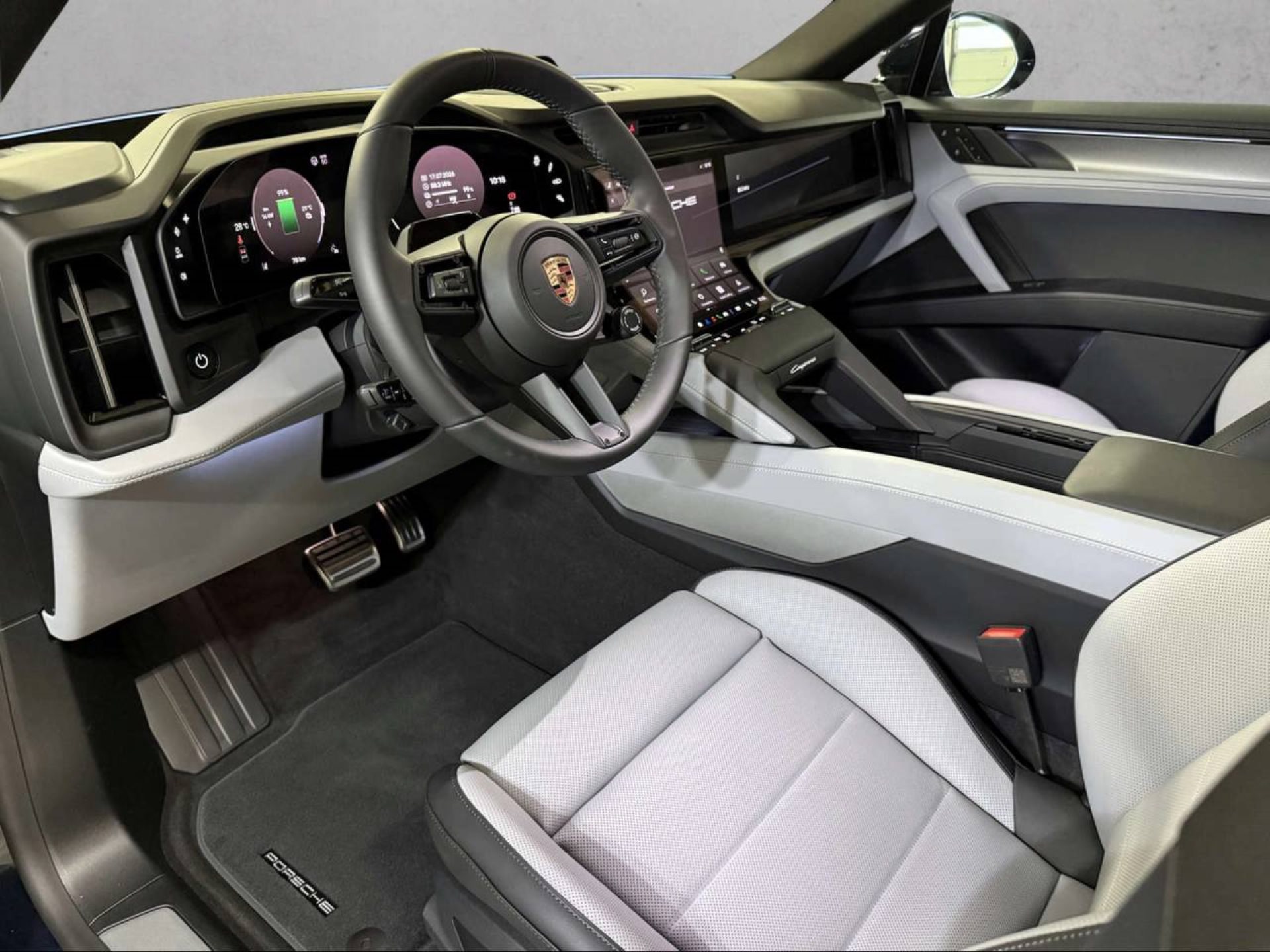 PORSCHE Cayenne Electric-image-3