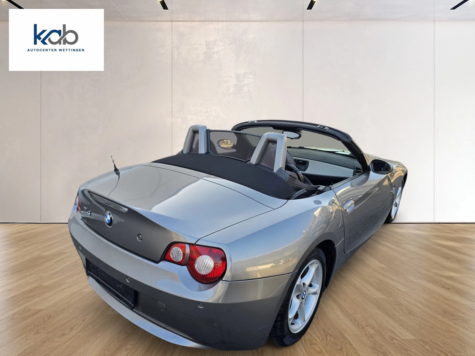 BMW Z4 2.2i Roadster-image-12