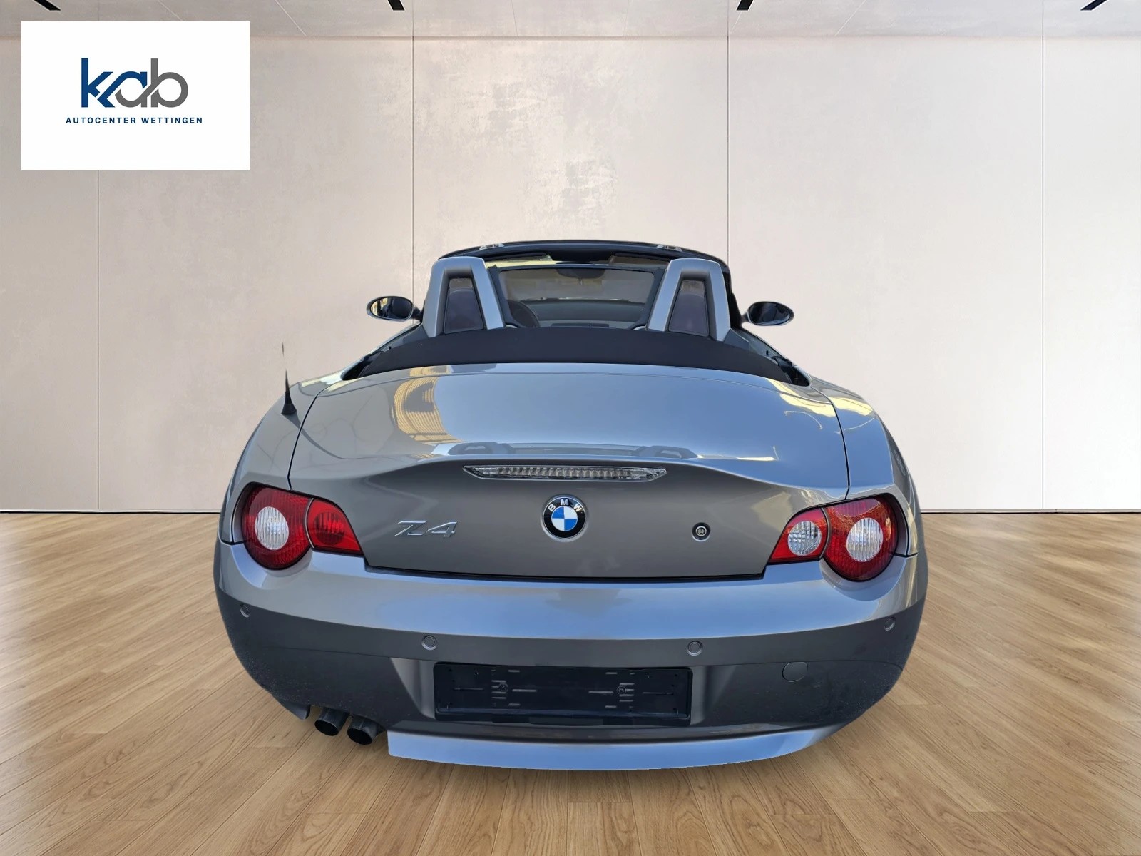 BMW Z4 2.2i Roadster-image-11