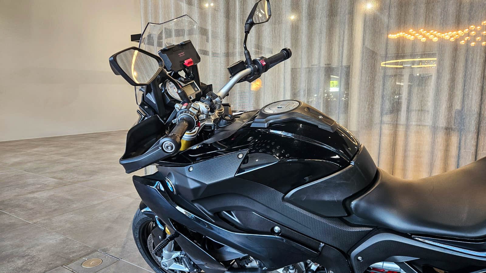 BMW S 1000 XR ABS-showroom-element-3