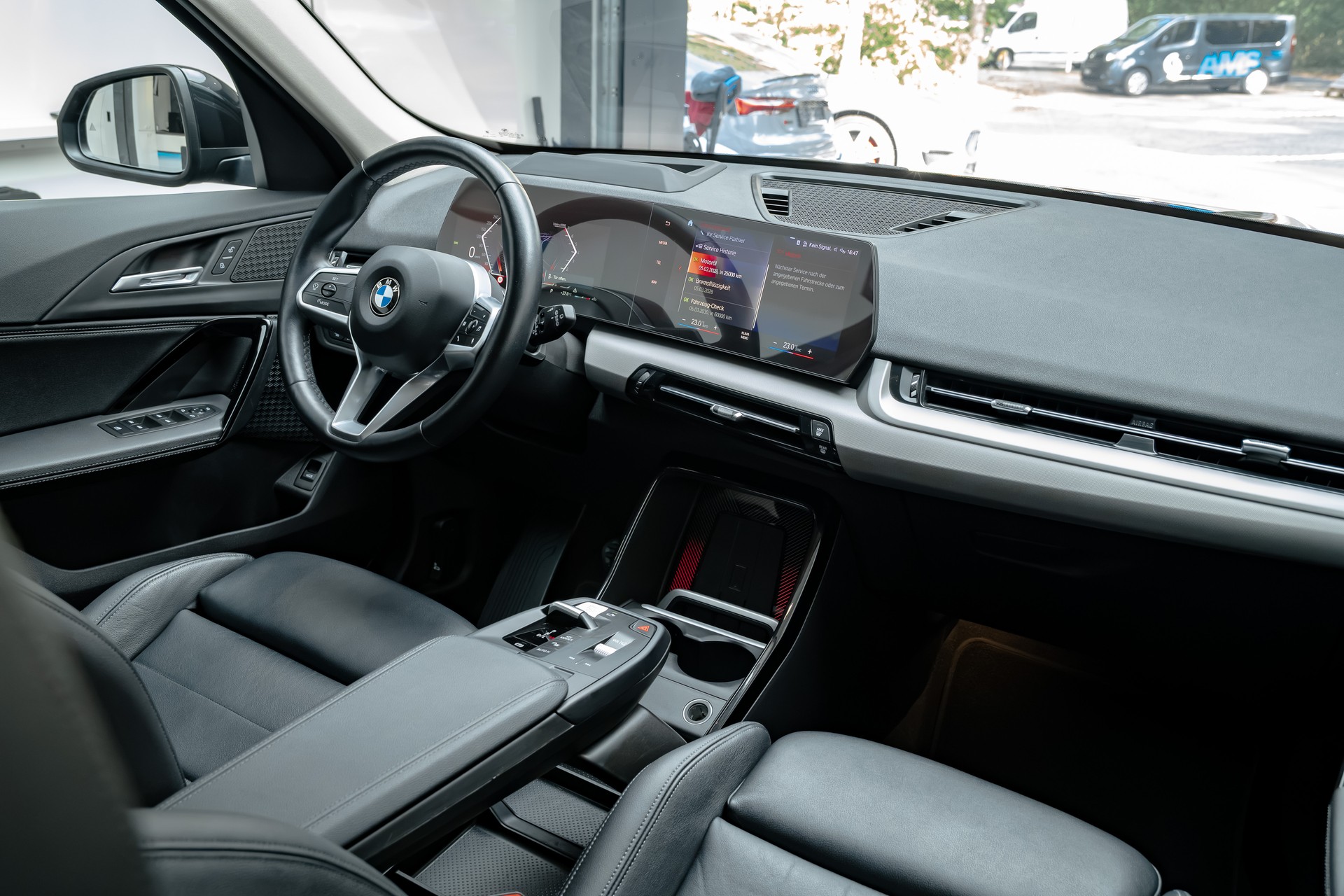 BMW X1 xDrive 23i 48V xLine-image-7