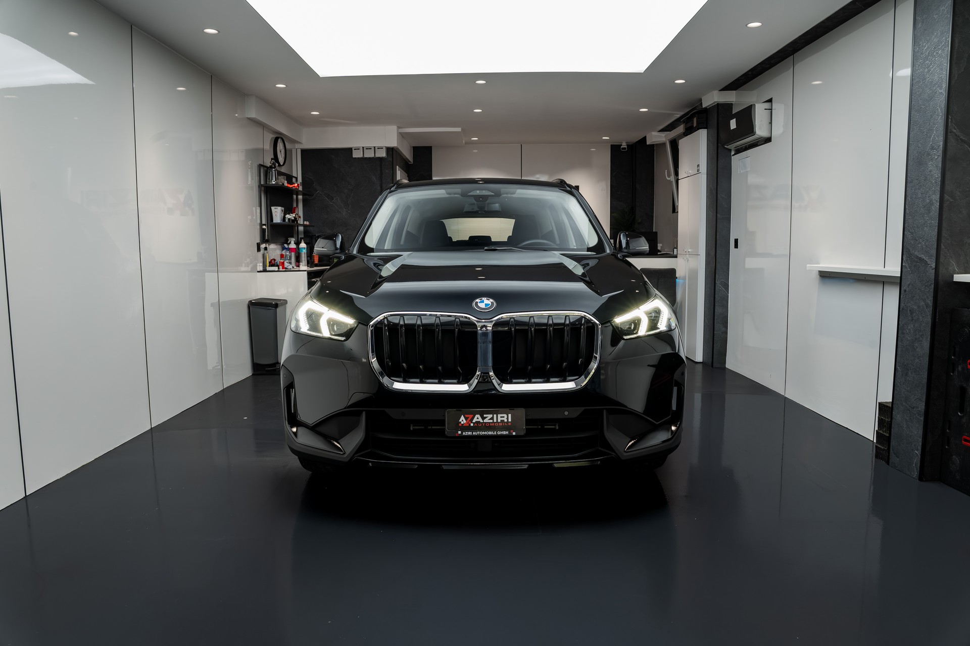 BMW X1 xDrive 23i 48V xLine-image-1