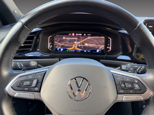 VW T-Roc 2.0 TSI 75 Ed. 4M-image-9