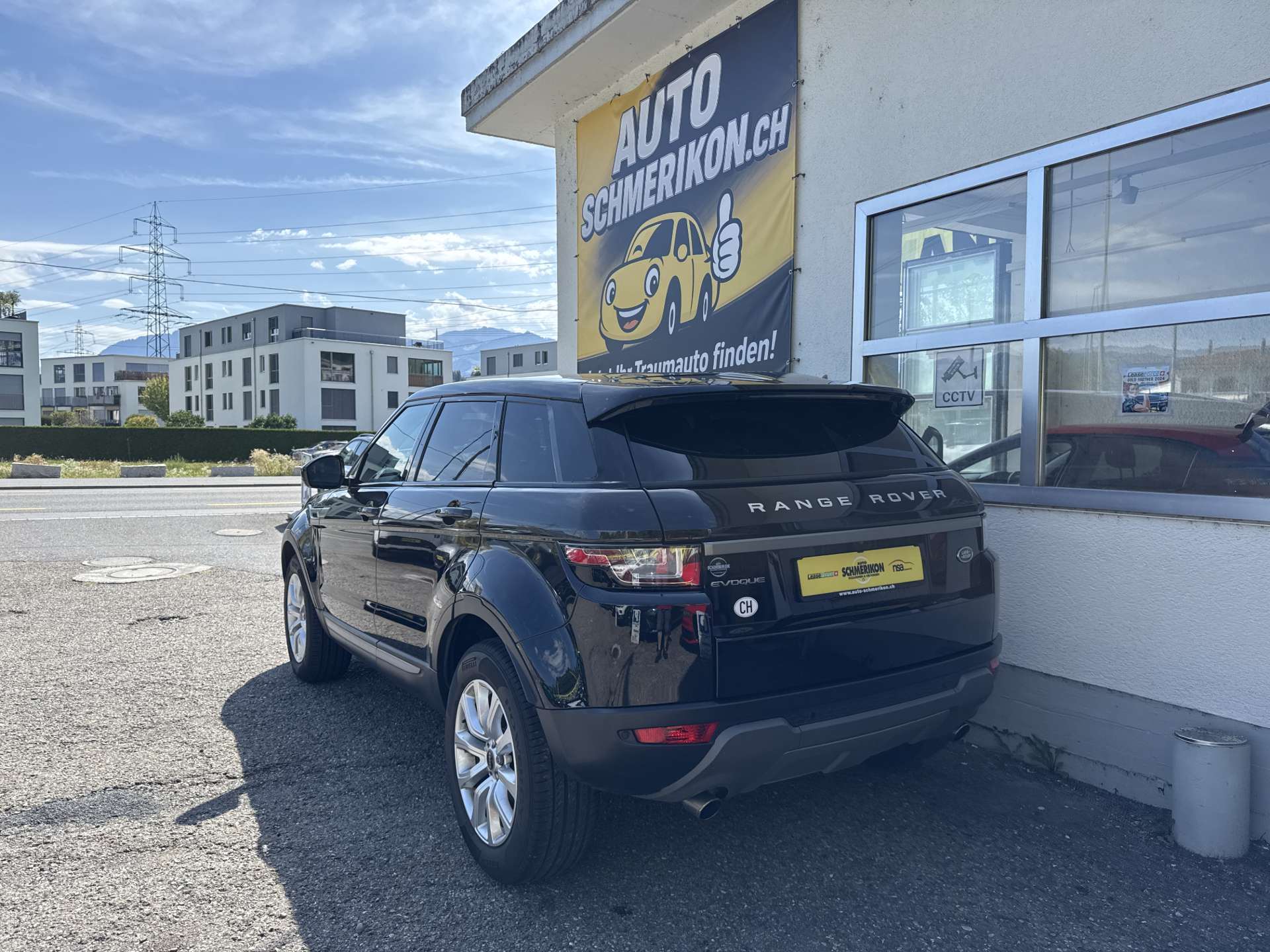 LAND ROVER Range Rover Evoque 2.0 TD4 SE Automat-image-2