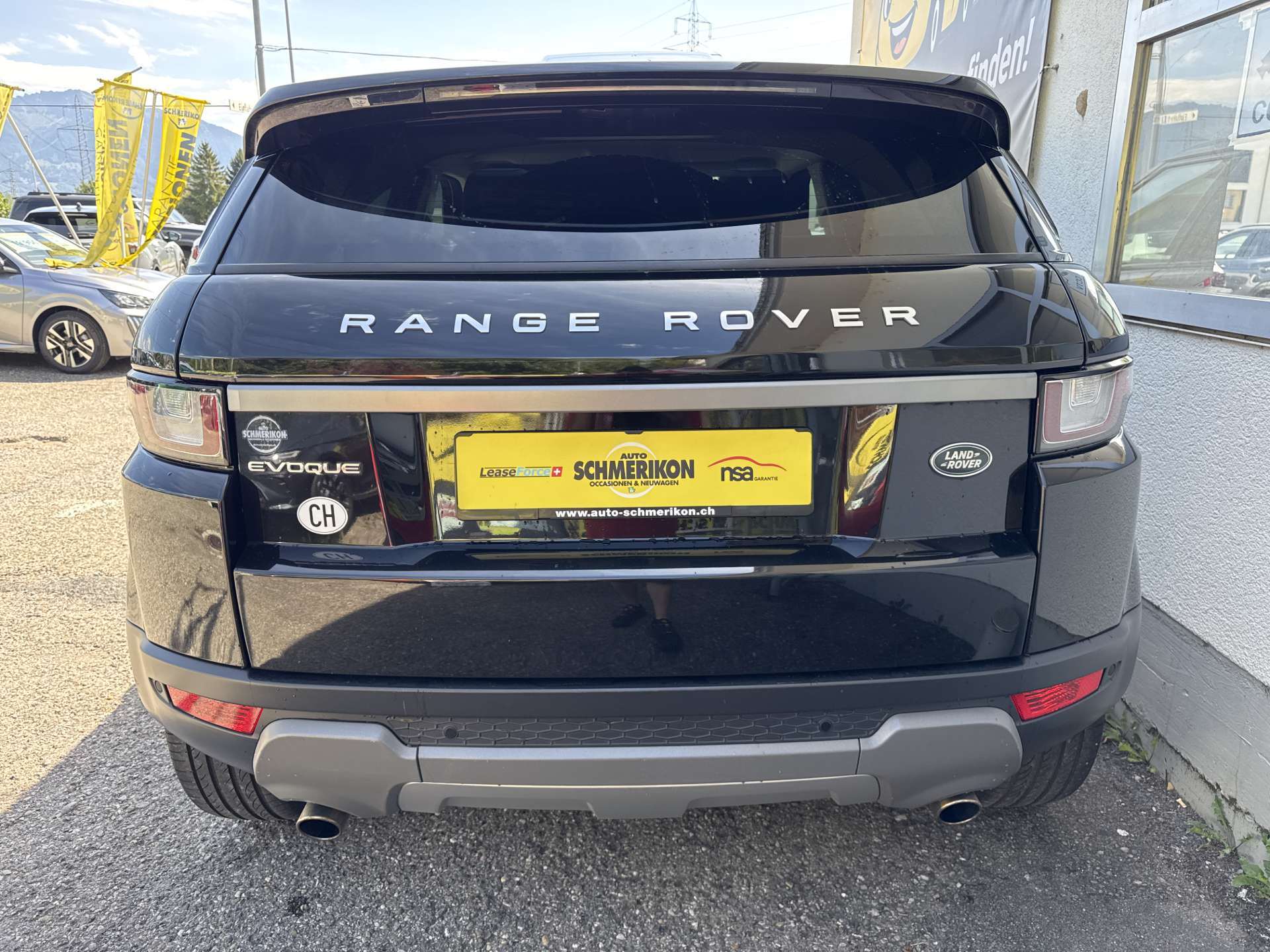 LAND ROVER Range Rover Evoque 2.0 TD4 SE Automat-image-3