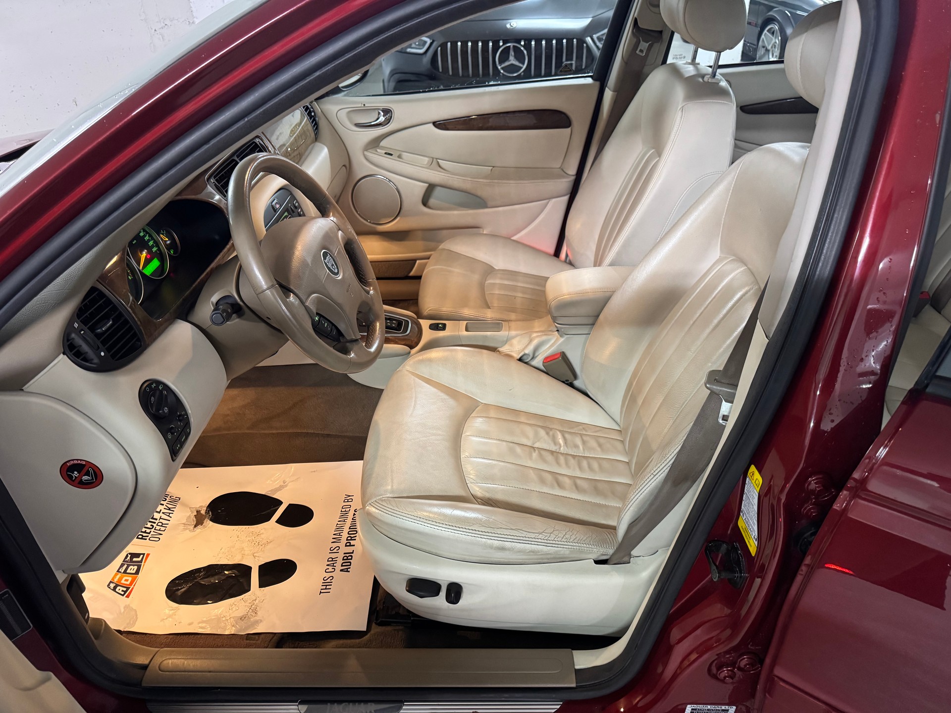 JAGUAR X-Type 3.0 V6 Traction4 Executive-image-8