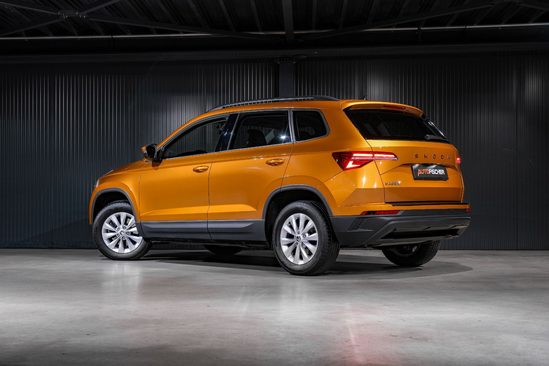 SKODA Karoq 1.5 TSI Fresh DSG-image-1