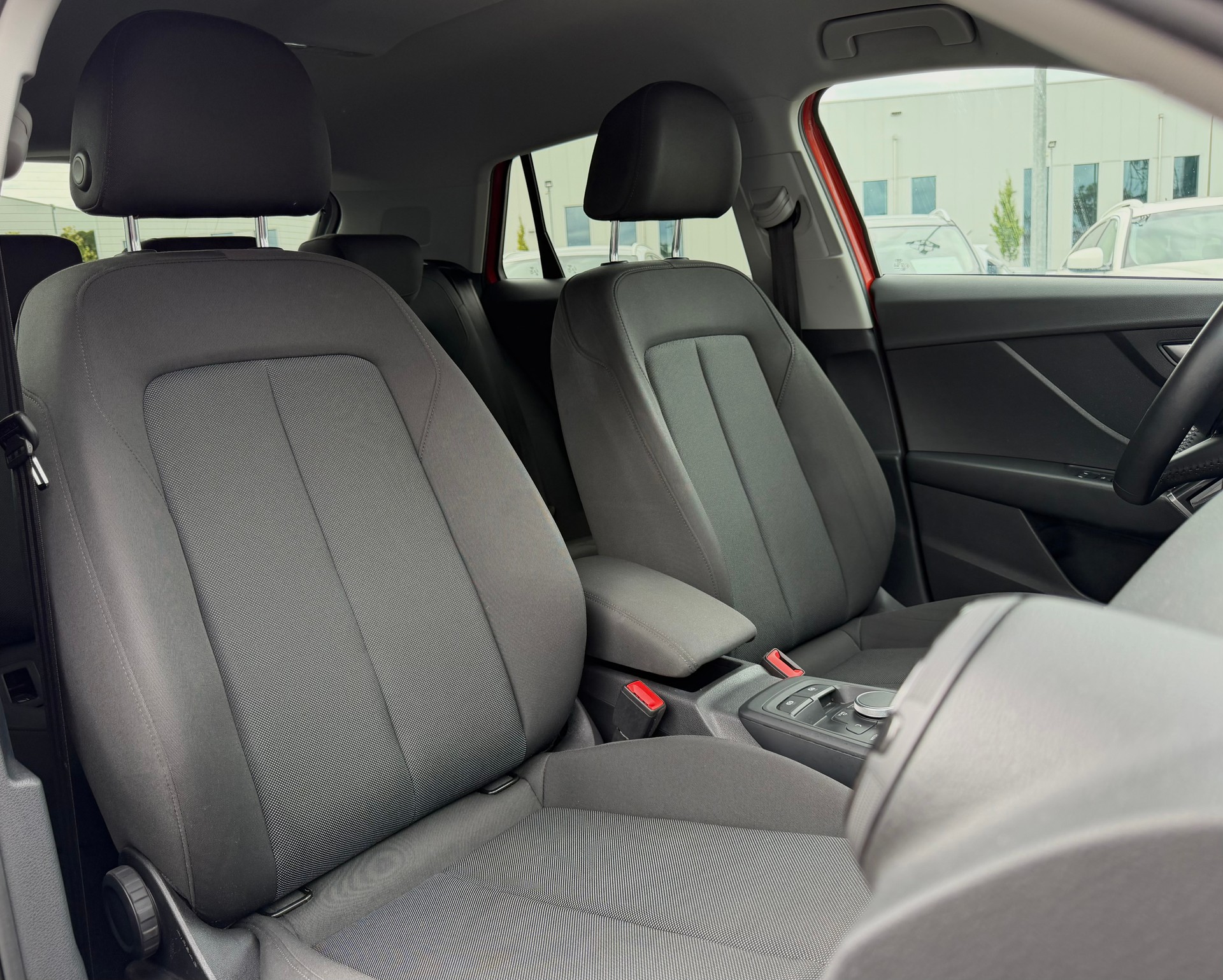 AUDI Q2 1.4 TFSI sport S-tronic-image-10