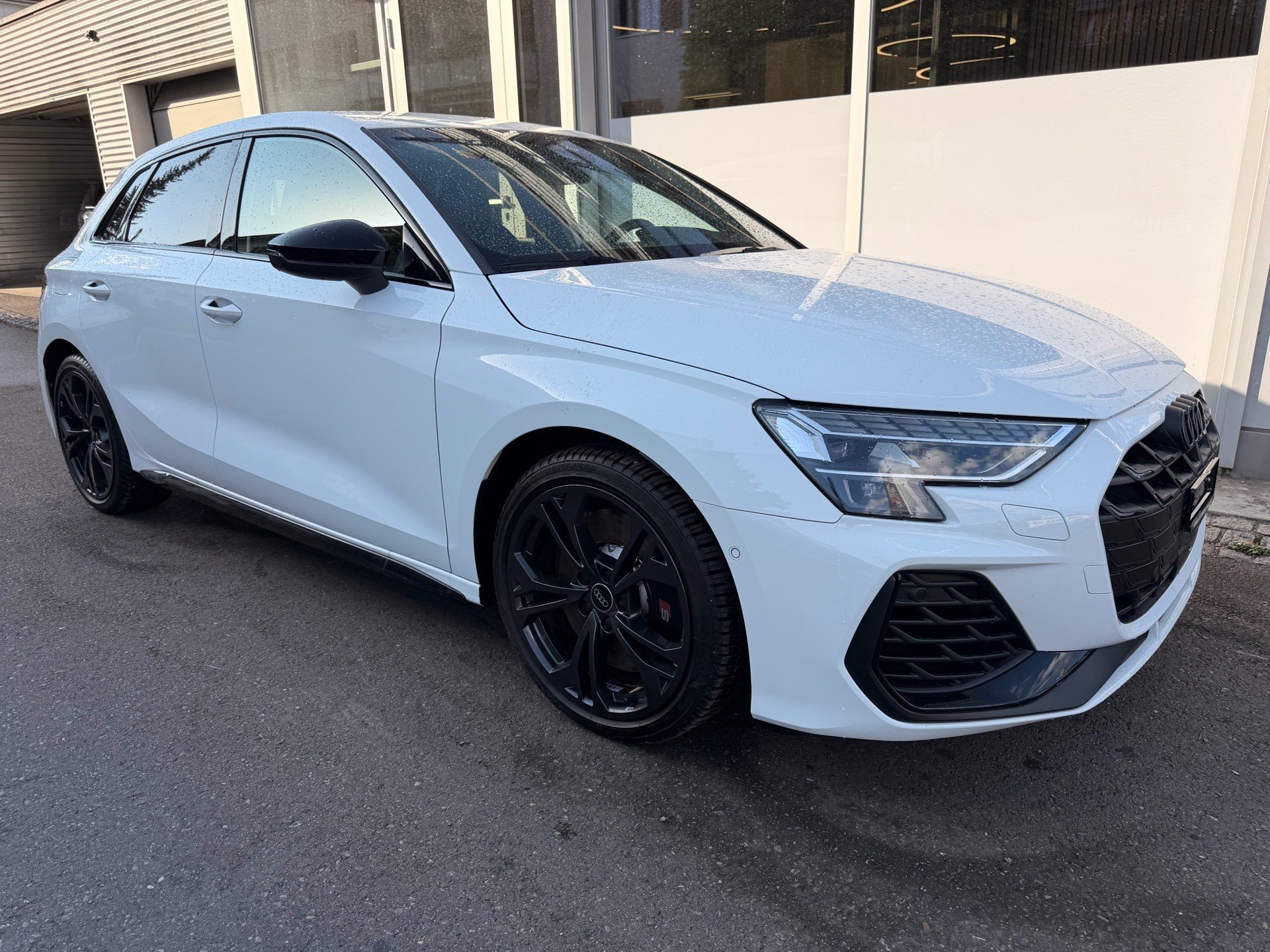 AUDI S3 SPORTBACK 2.0 TFSI QUATTRO *** FACELIFT & AKRAPOVIC ABGAS ***-image-2