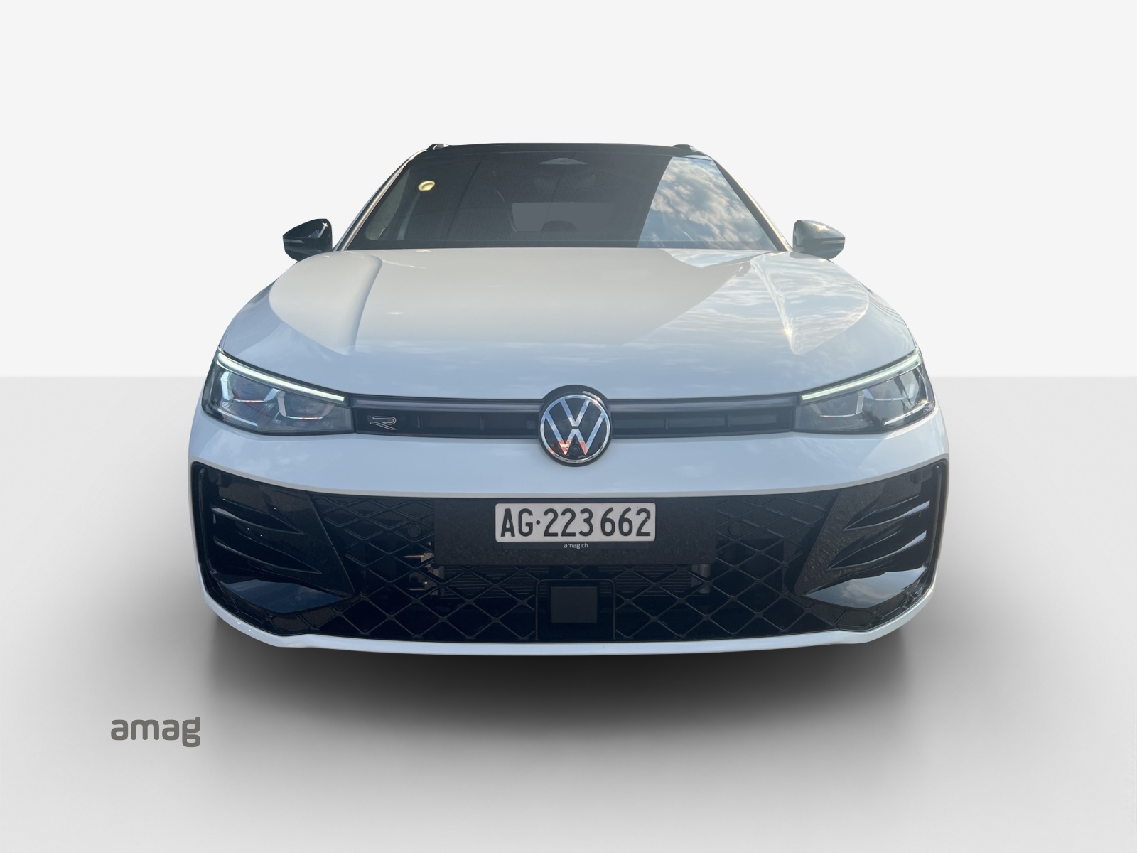 VW Passat Variant 1.5 TSI evo2 Plug-In- Hybrid R-Line DSG-image-6