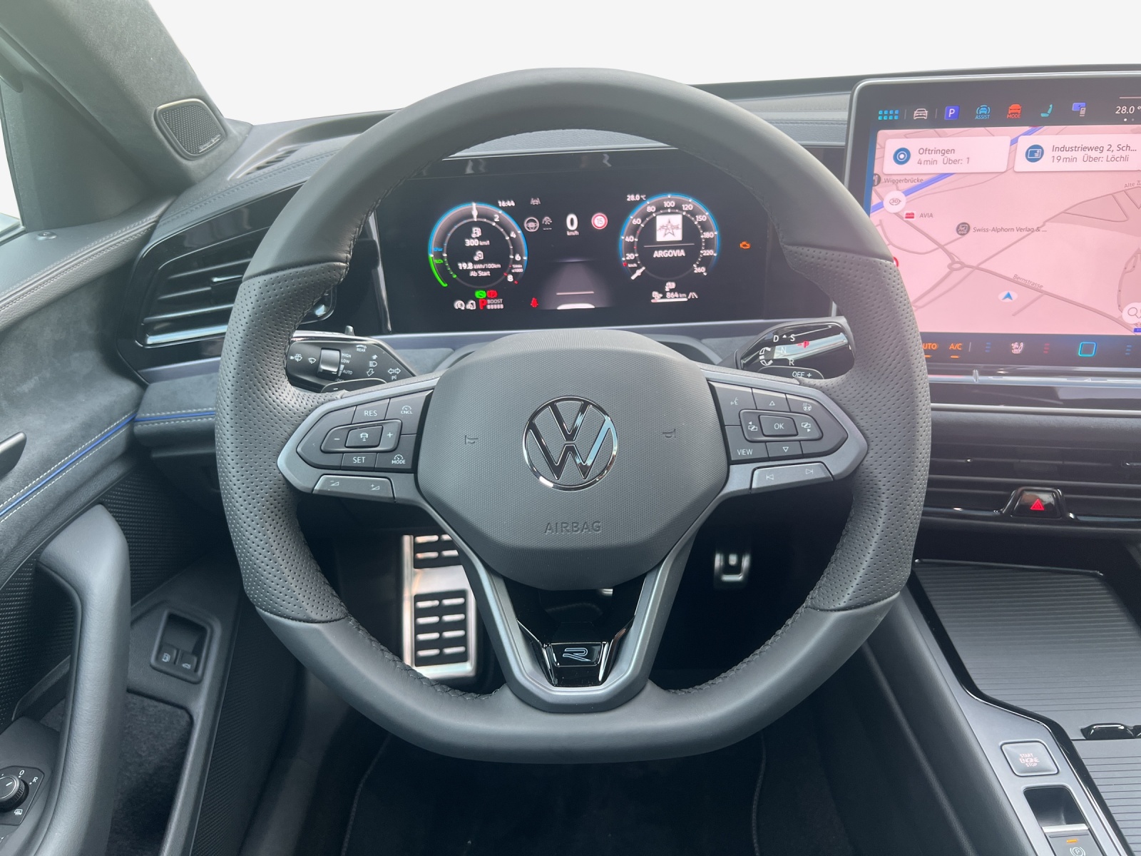 VW Passat Variant 1.5 TSI evo2 Plug-In- Hybrid R-Line DSG-image-9