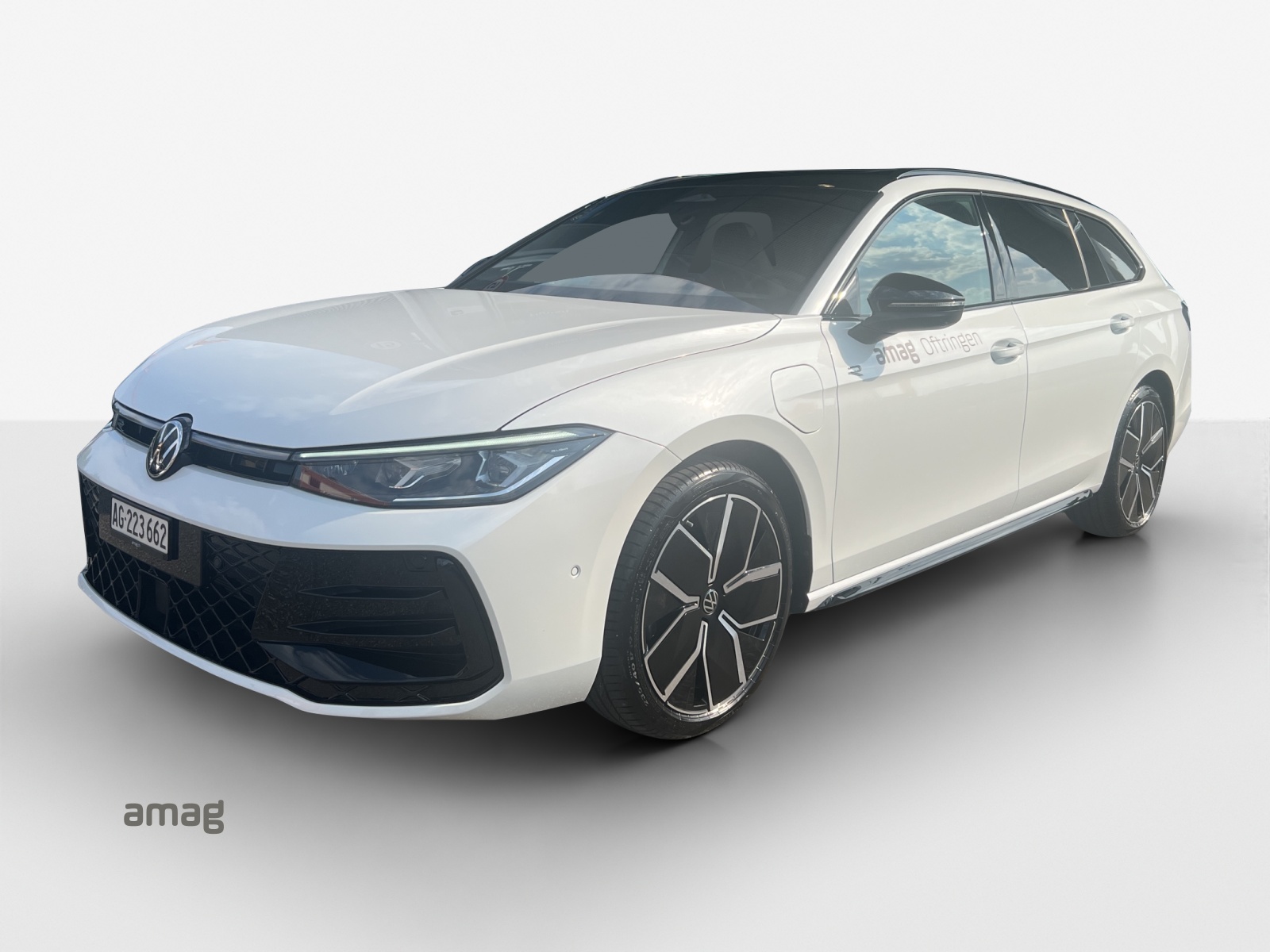 VW Passat Variant 1.5 TSI evo2 Plug-In- Hybrid R-Line DSG-image-0