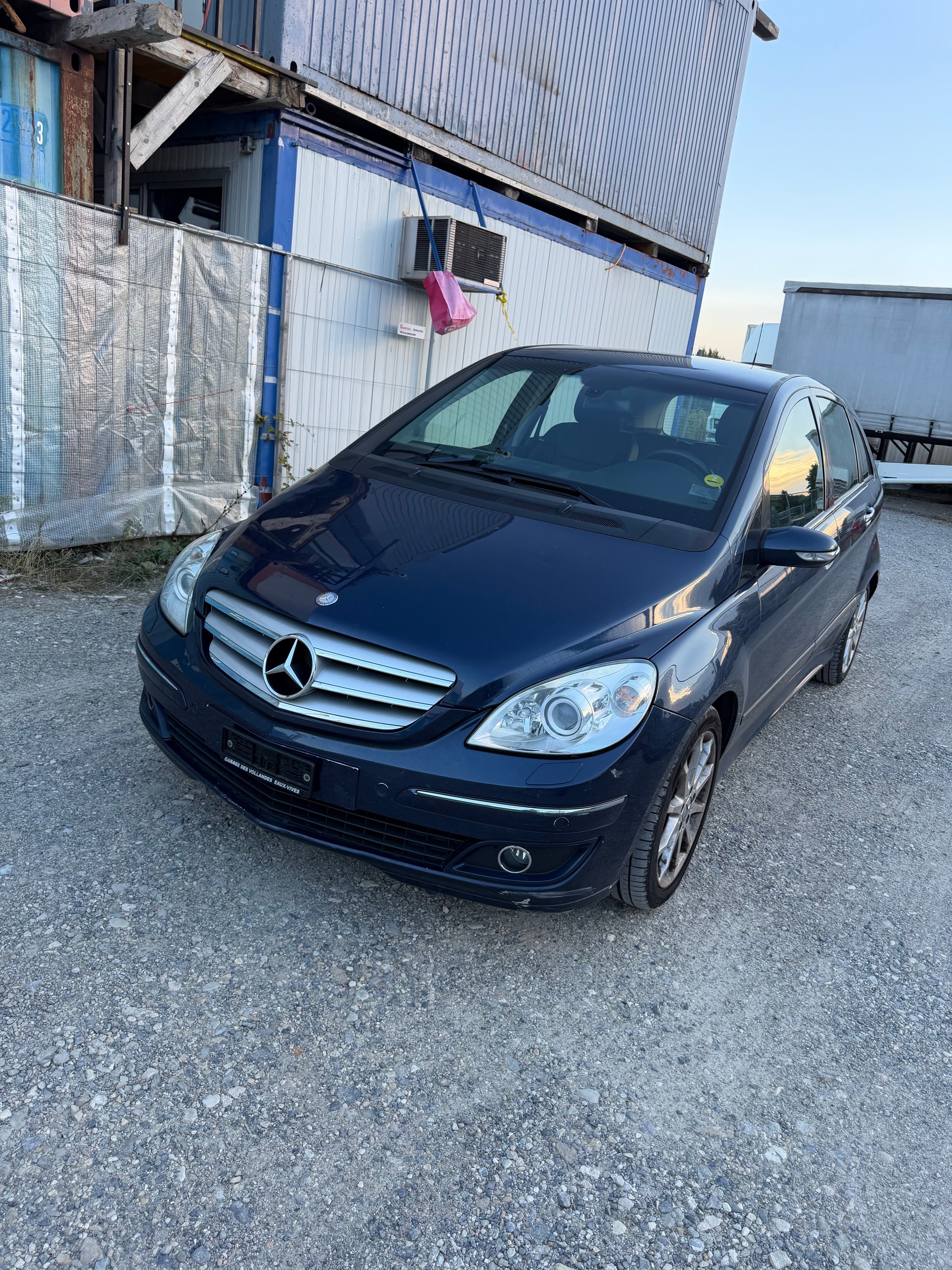 MERCEDES-BENZ B 200 T-image-5