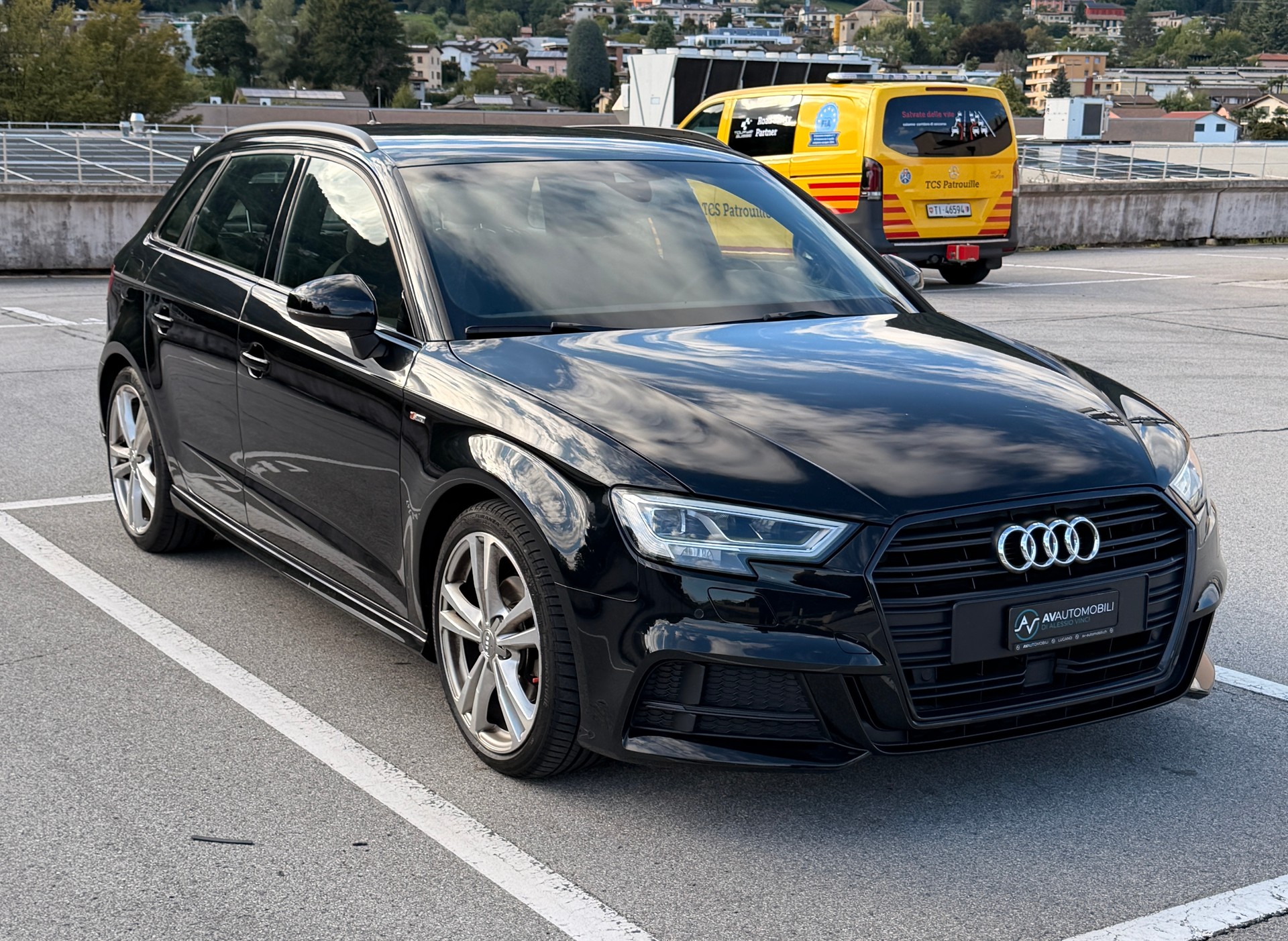 AUDI A3 Sportback 35 TFSI Sport S-tronic-image-1