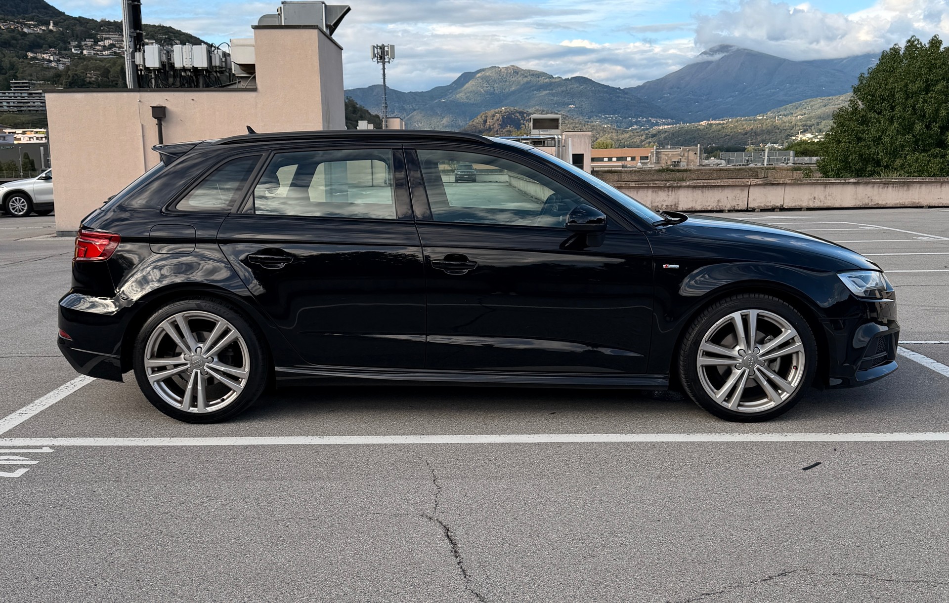 AUDI A3 Sportback 35 TFSI Sport S-tronic-image-7