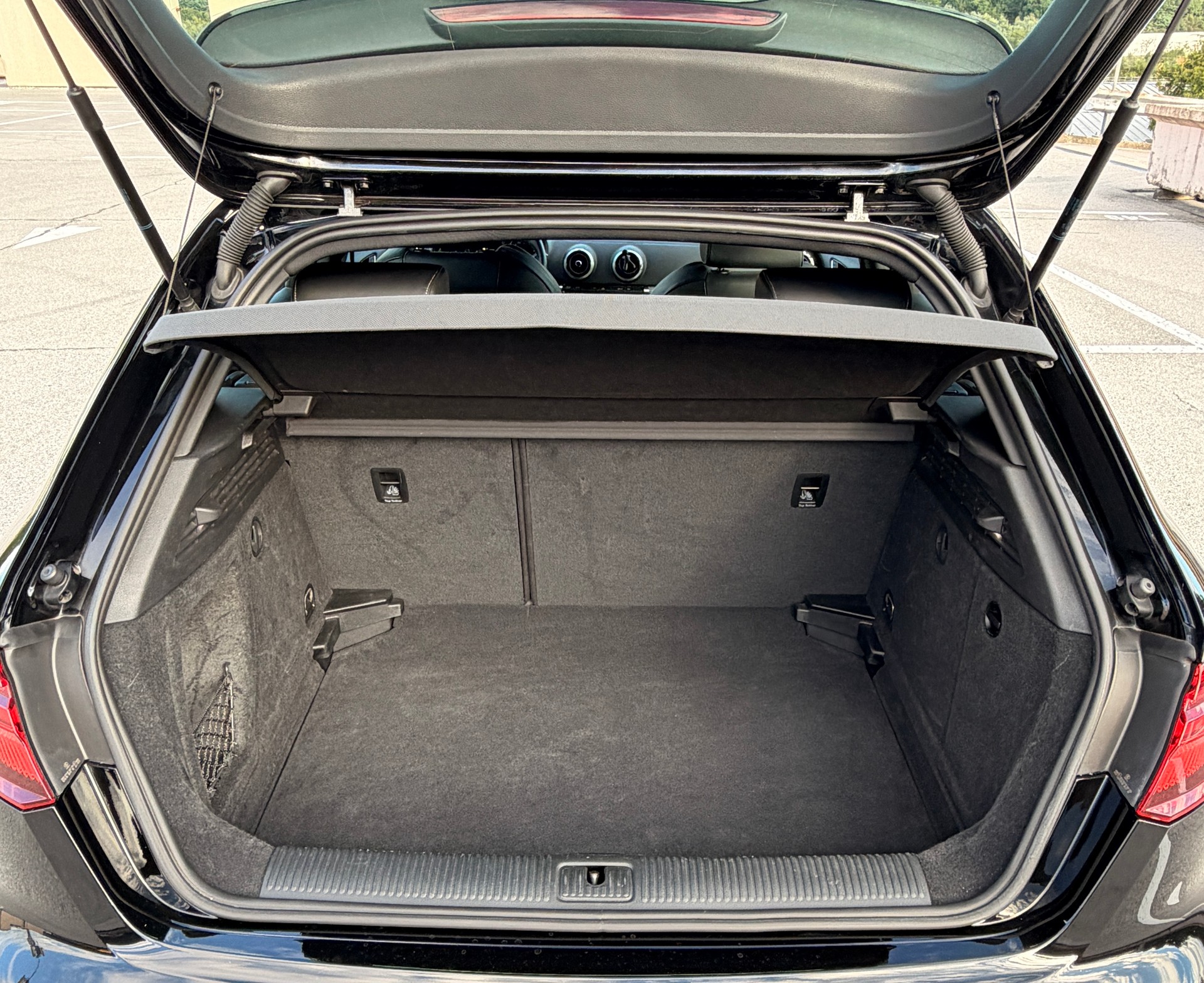 AUDI A3 Sportback 35 TFSI Sport S-tronic-image-14