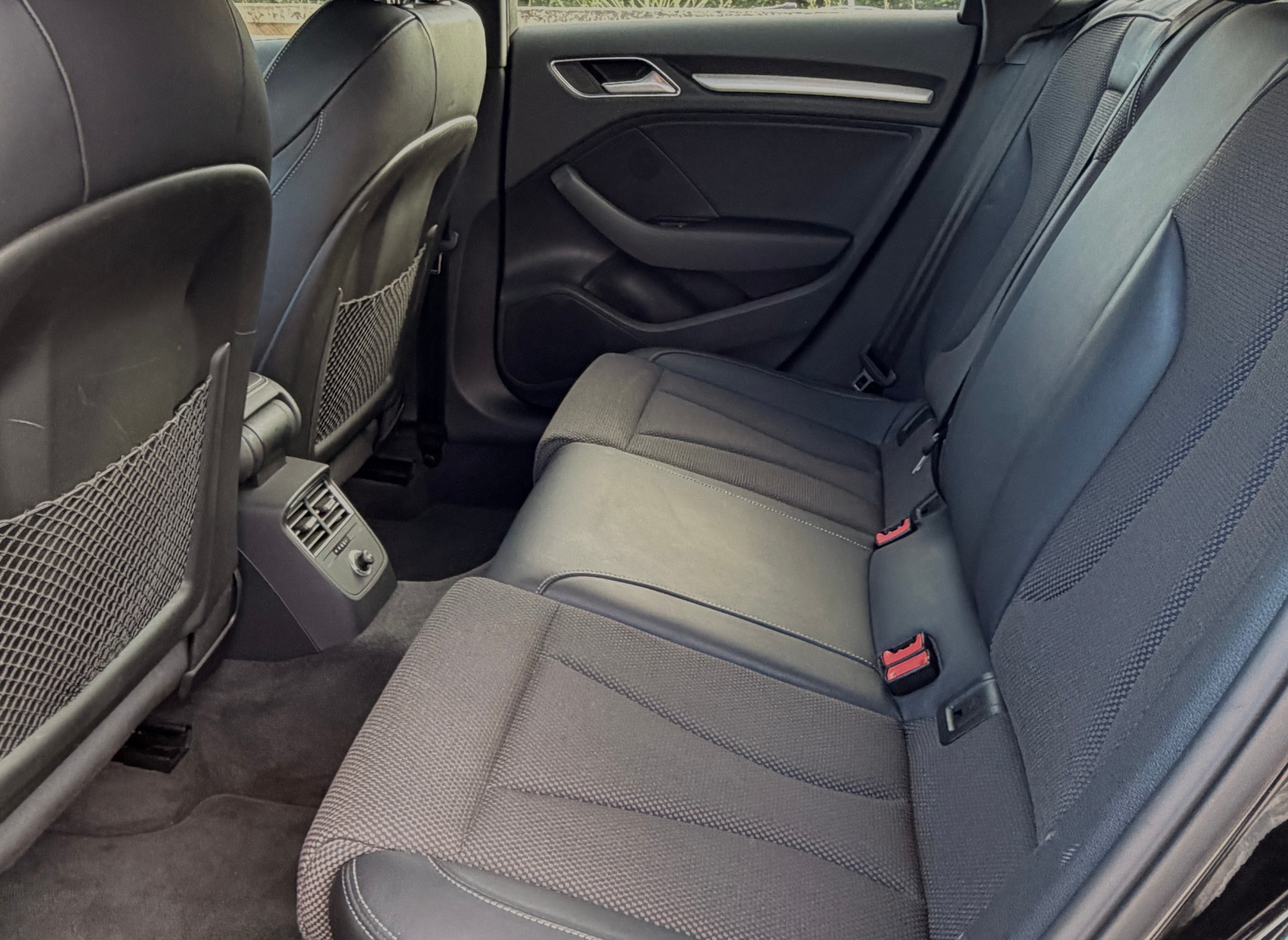 AUDI A3 Sportback 35 TFSI Sport S-tronic-image-12