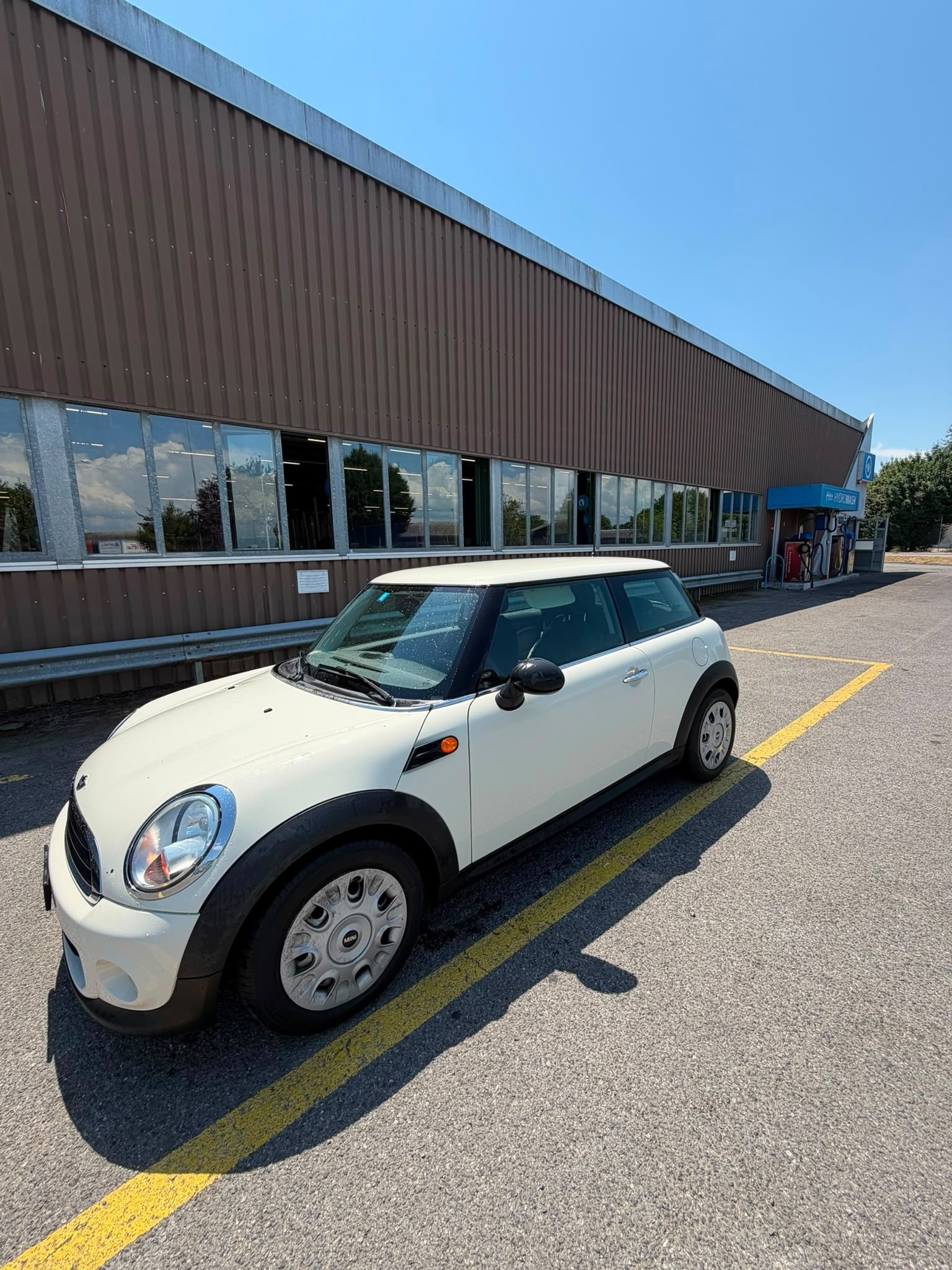 MINI 1.6i One-image-0