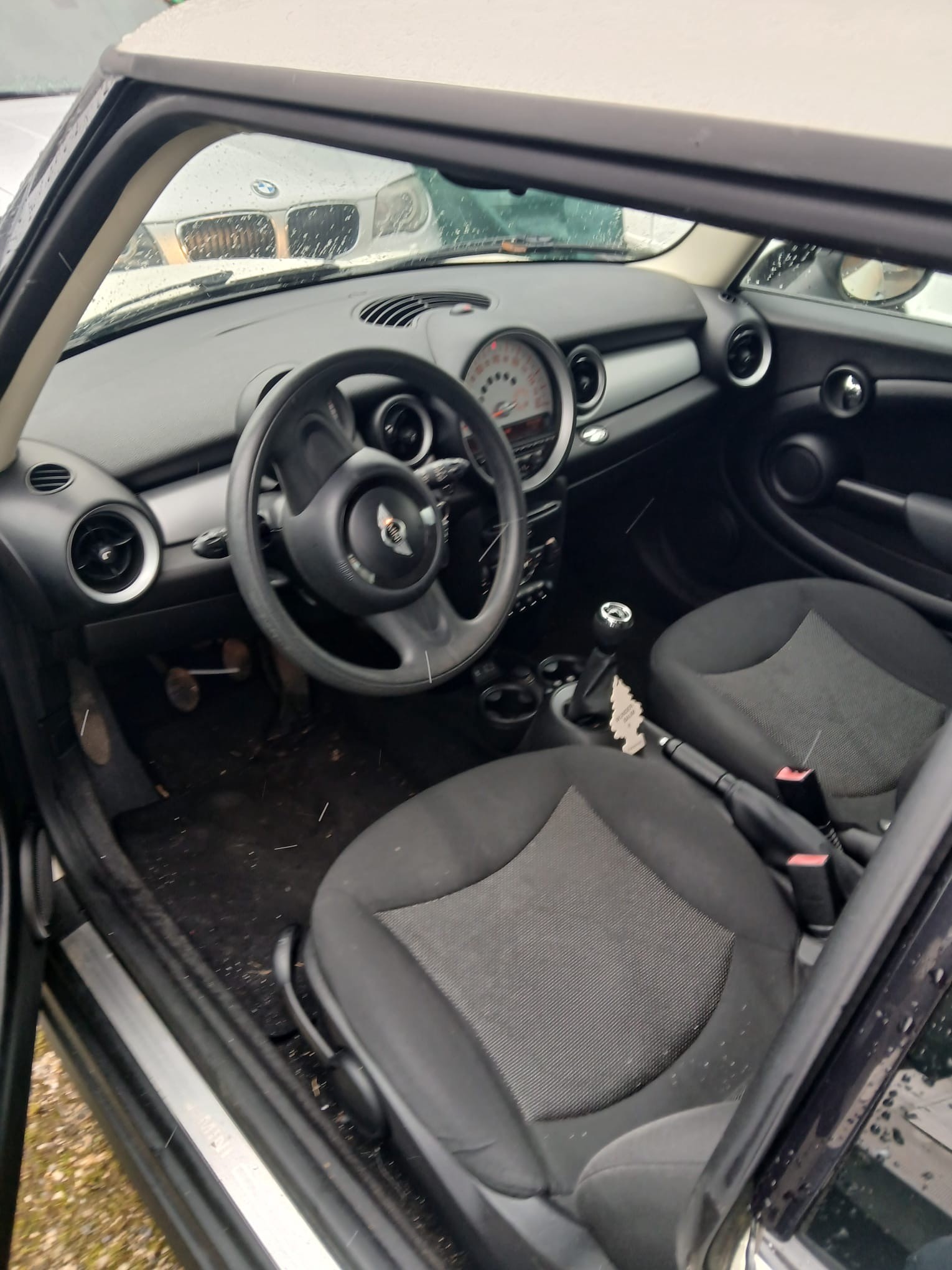 MINI 1.6i One-image-2