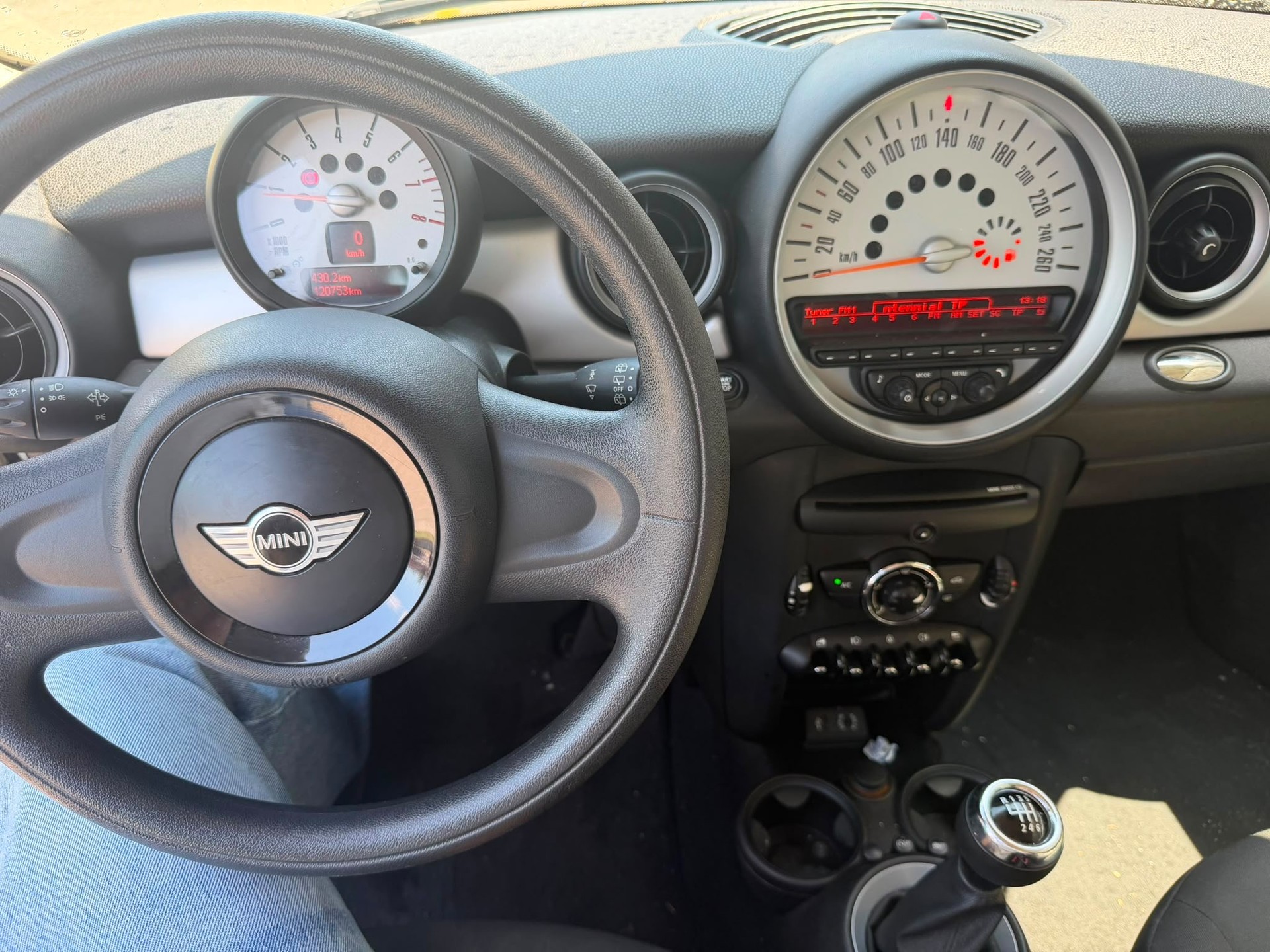 MINI 1.6i One-image-1