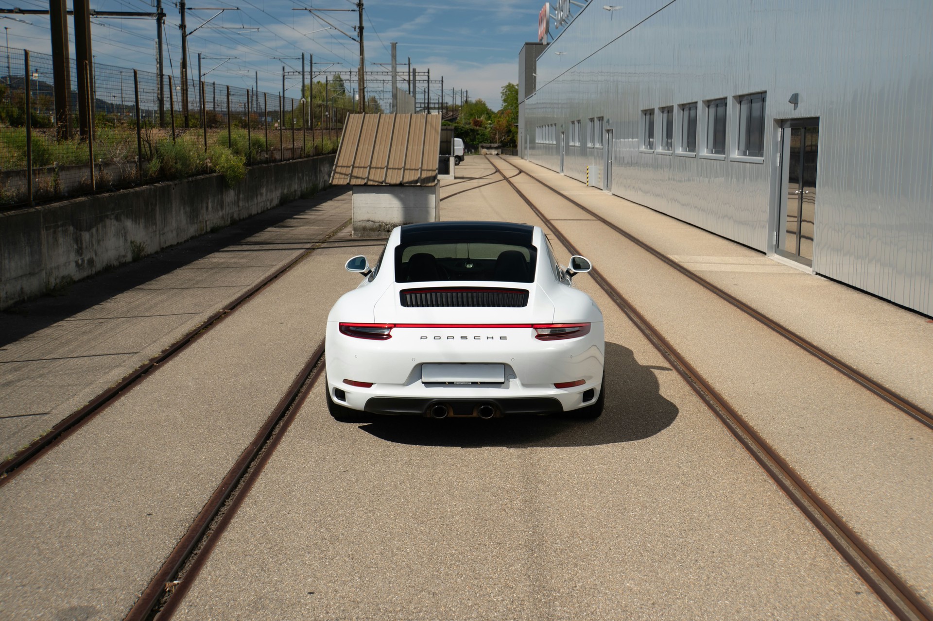 PORSCHE 911 Carrera 4 GTS PDK-image-2