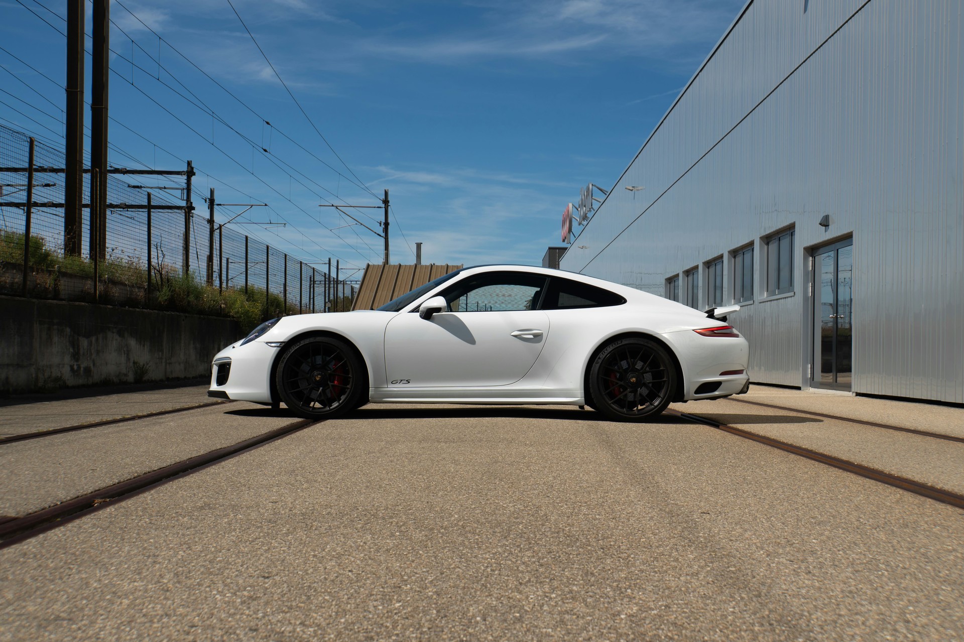 PORSCHE 911 Carrera 4 GTS PDK-image-4