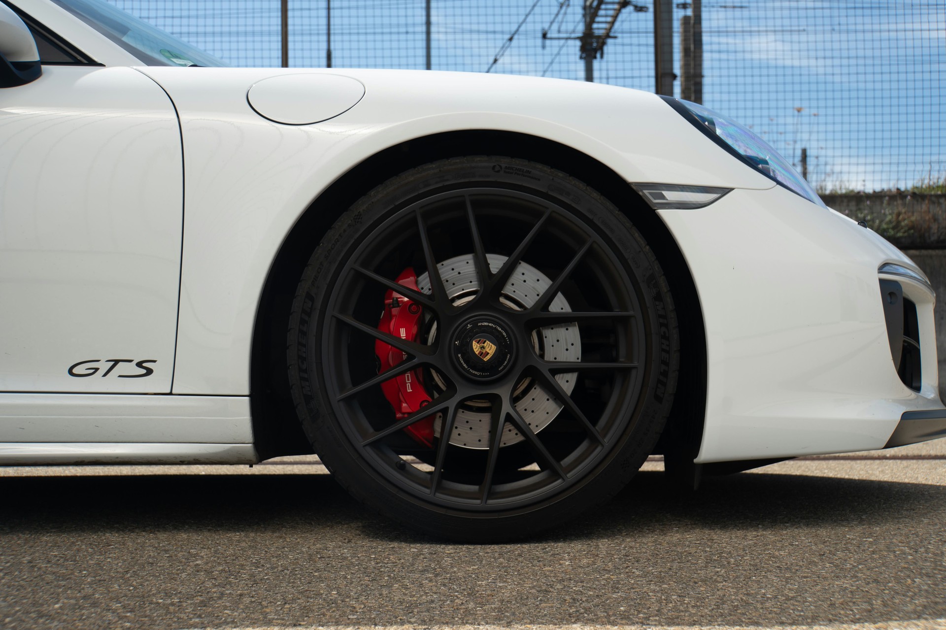PORSCHE 911 Carrera 4 GTS PDK-image-13